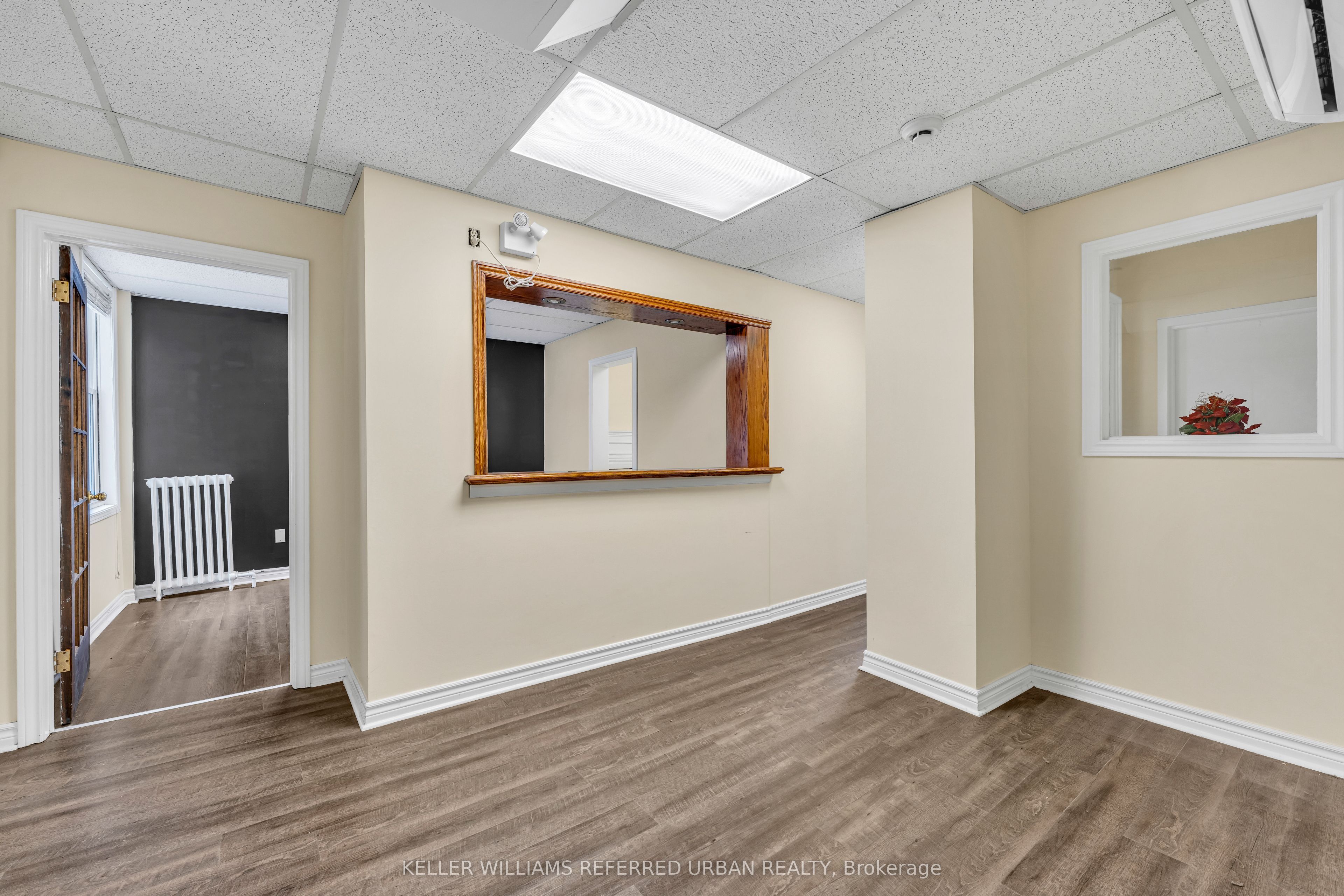 319 Division St Property Photo 29