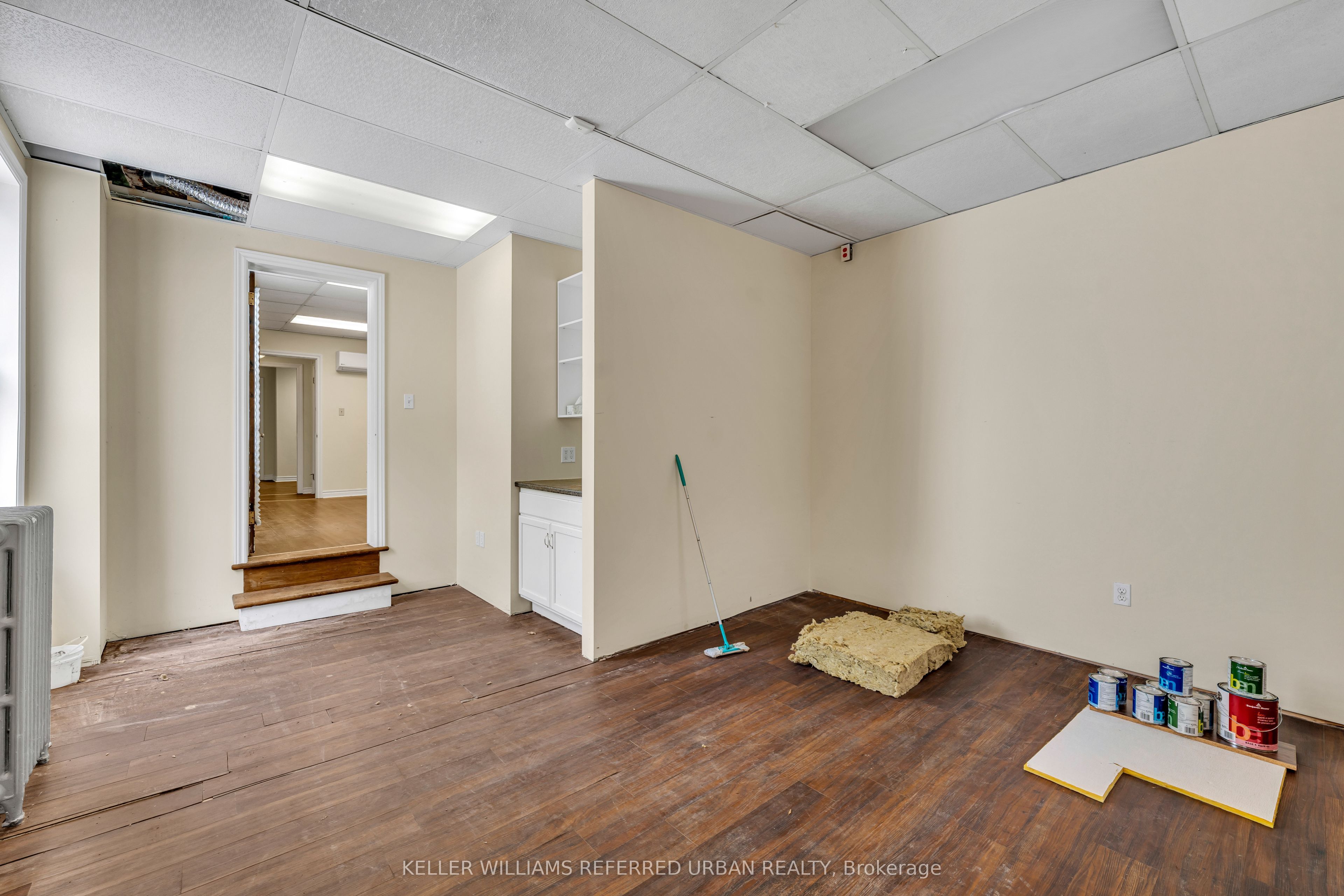 319 Division St Property Photo 41