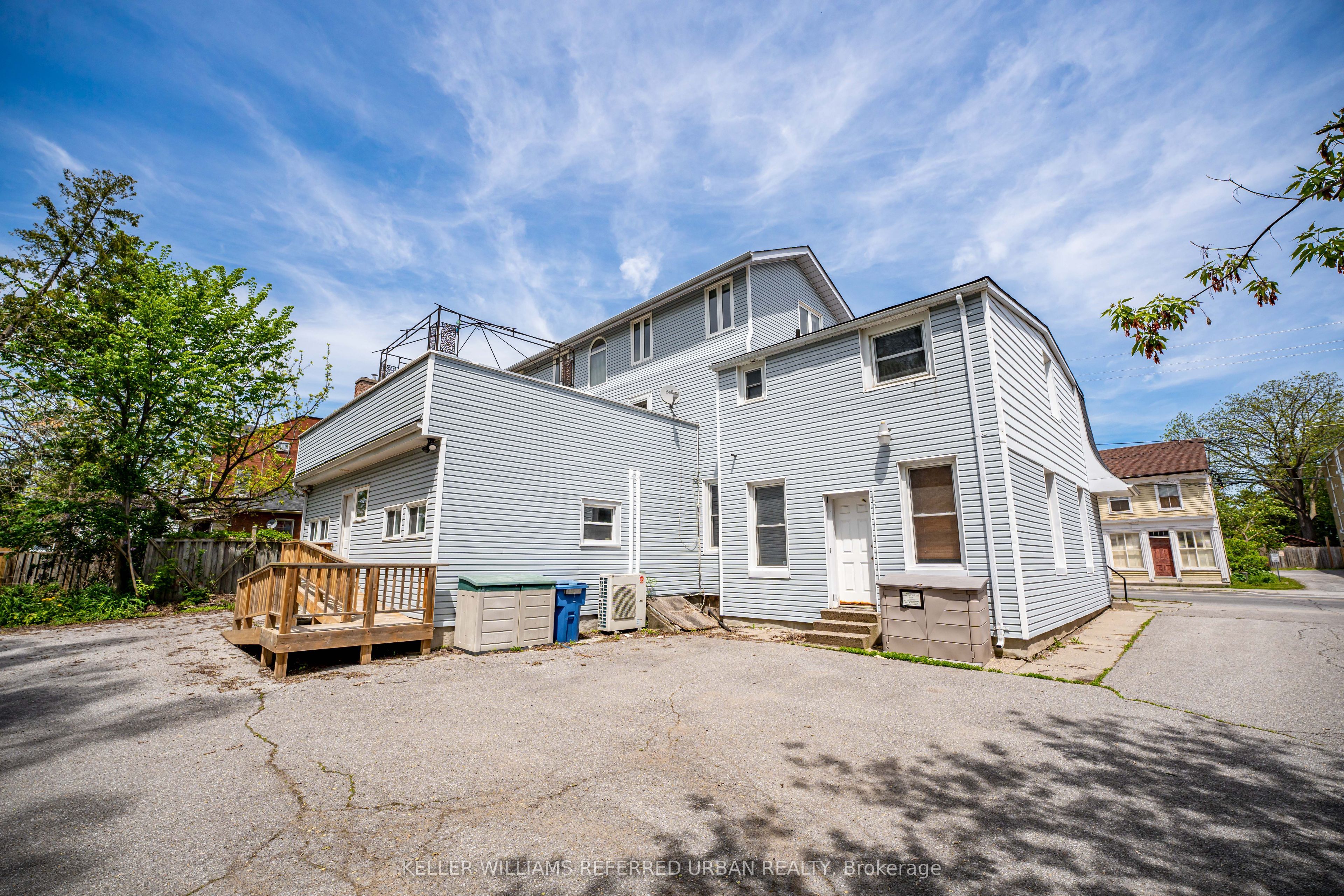 319 Division St Property Photo 48