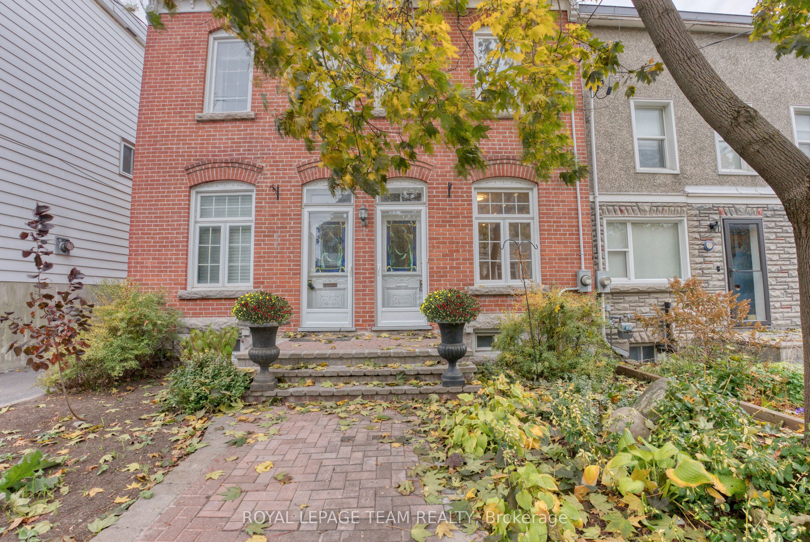 87 Guigues Avenue Property Photo 1