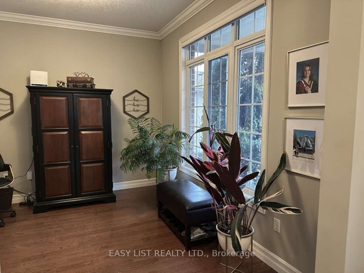 327 Richmeadow Road Property Photo 6