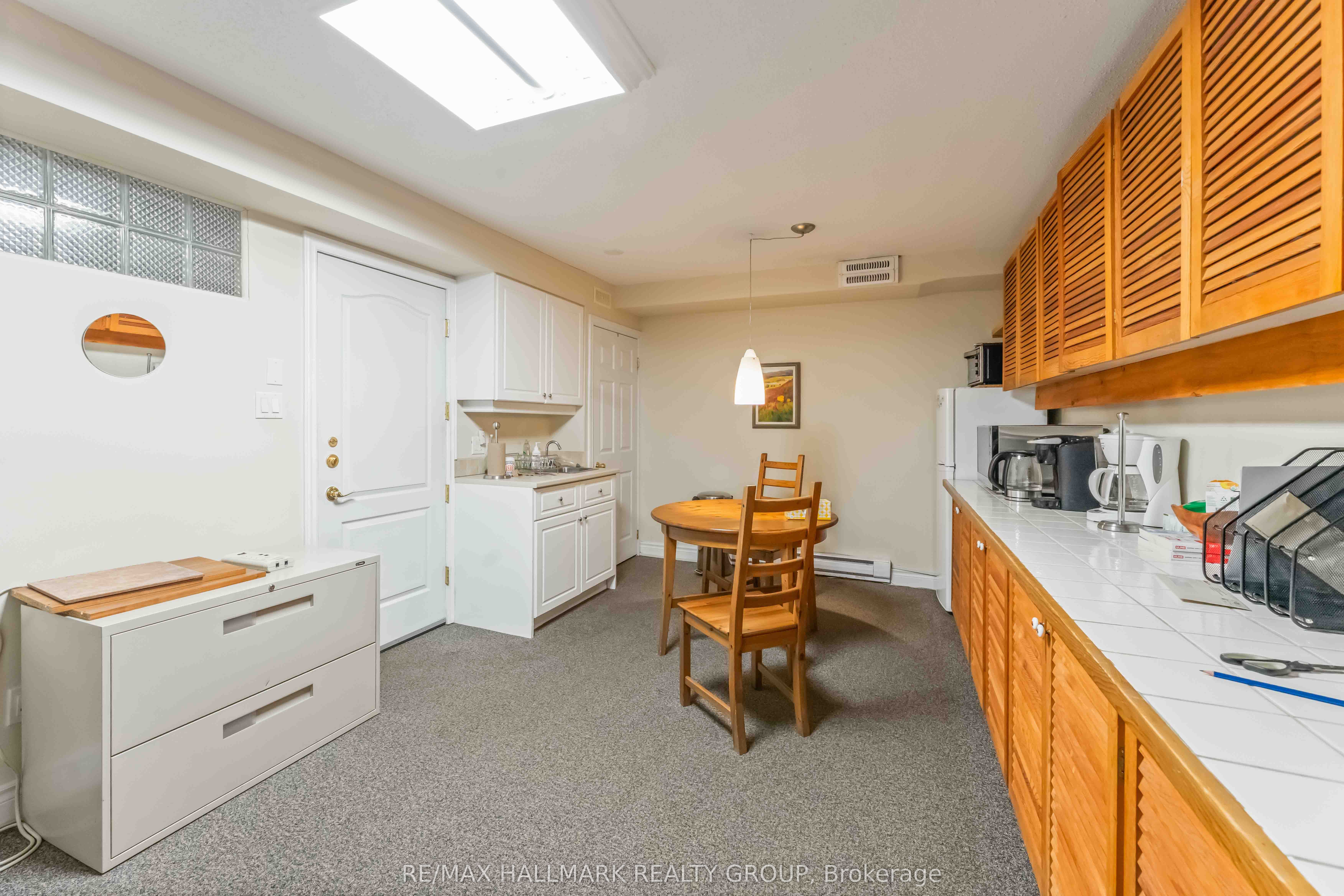#201 - 117 Murray Street Property Photo 18
