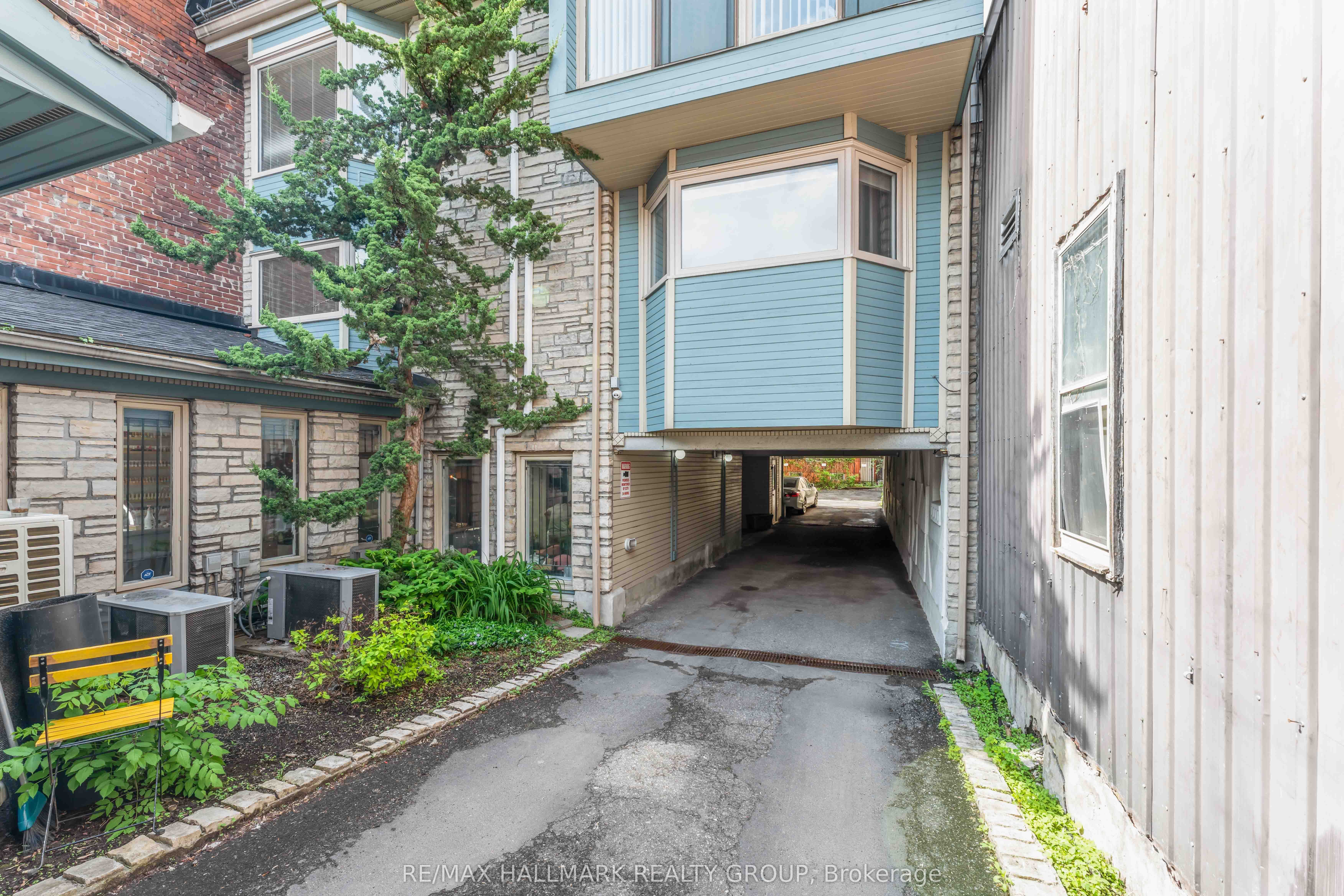 #201 - 117 Murray Street Property Photo 22