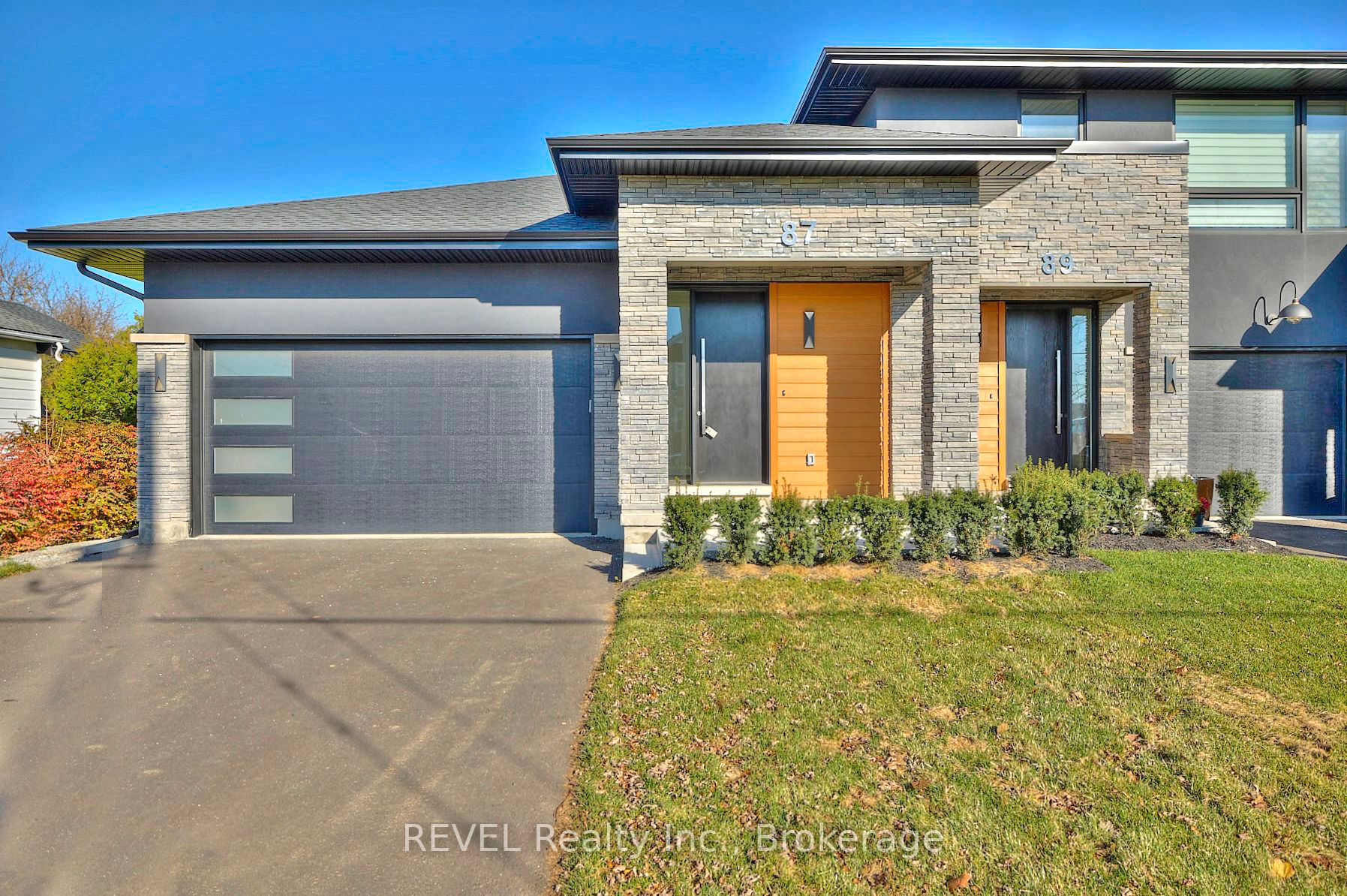 87 Port Robinson Road Property Photo 2