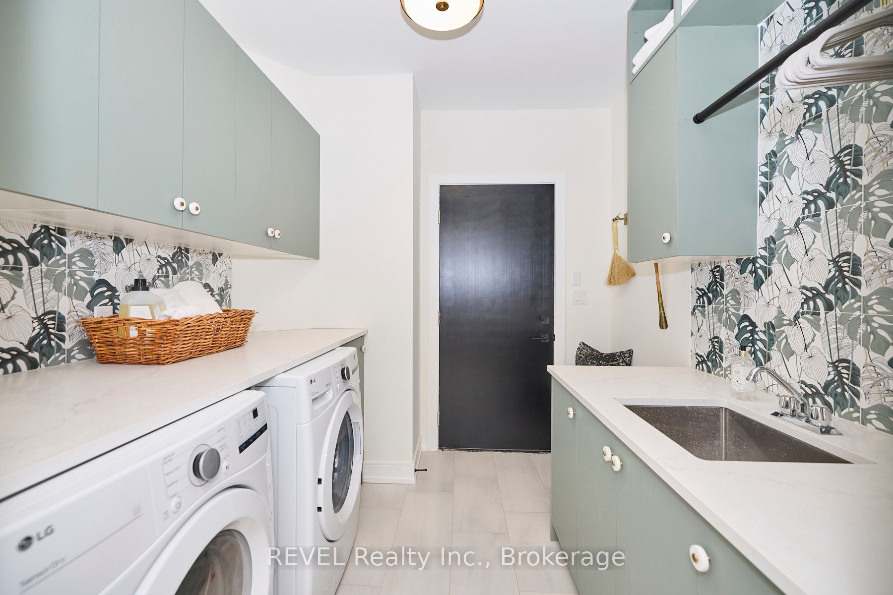 87 Port Robinson Road Property Photo 8