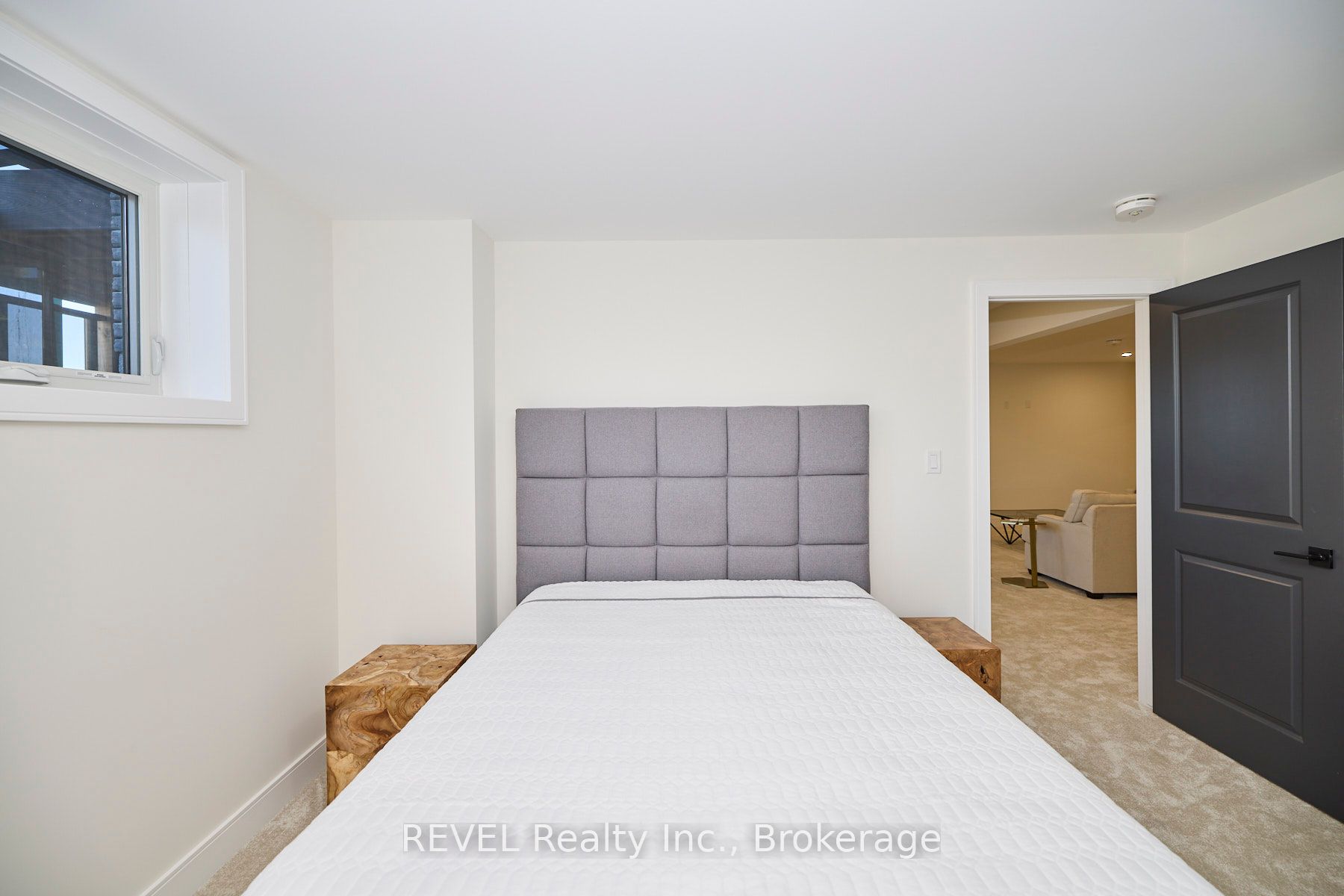 87 Port Robinson Road Property Photo 32