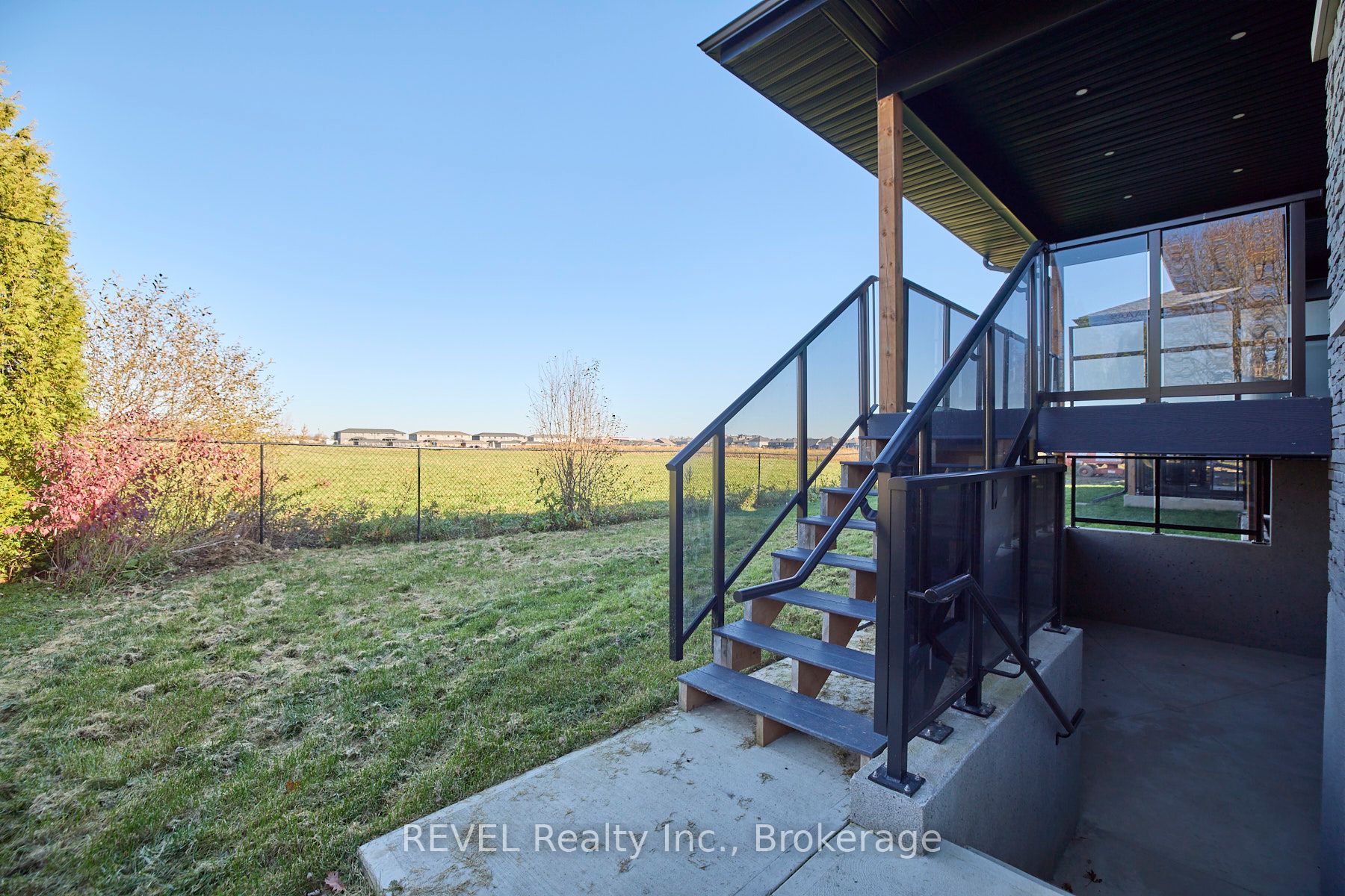 87 Port Robinson Road Property Photo 38