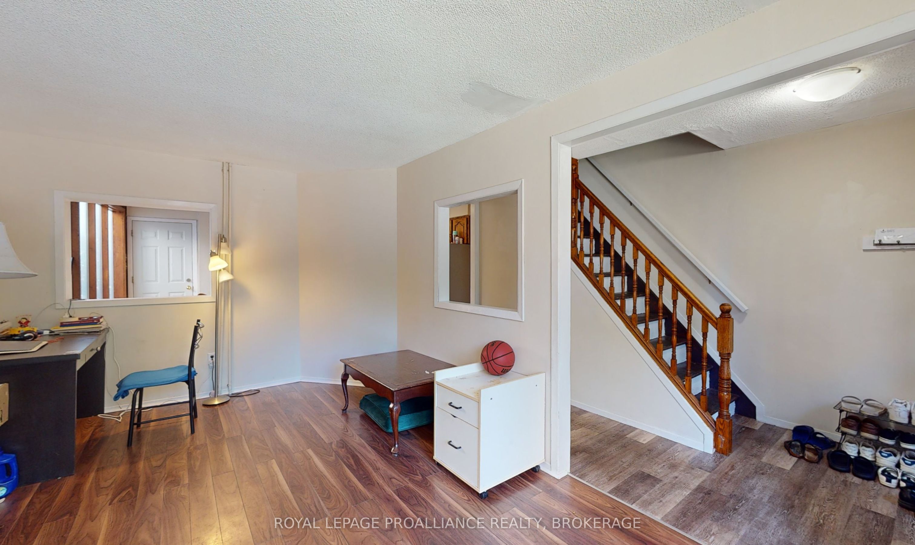 273 Rideau St Property Photo 3