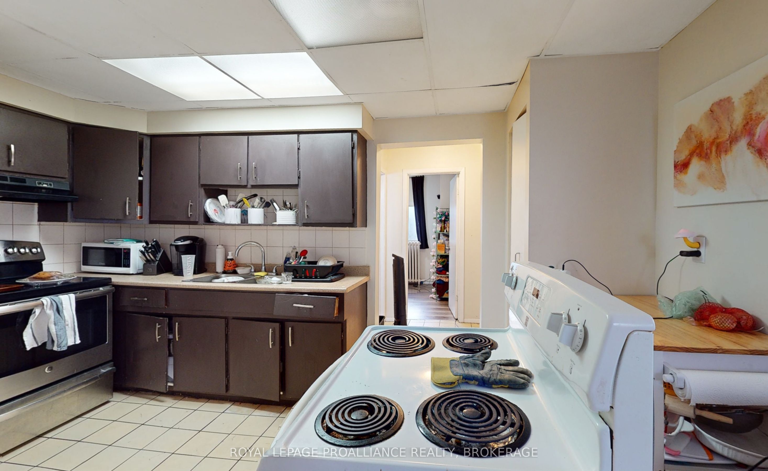273 Rideau St Property Photo 18
