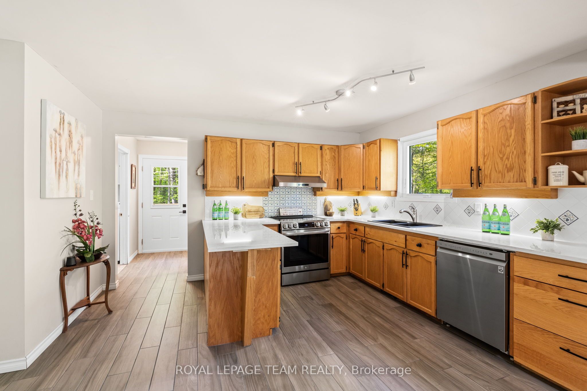 600 Rantz Road Property Photo 14