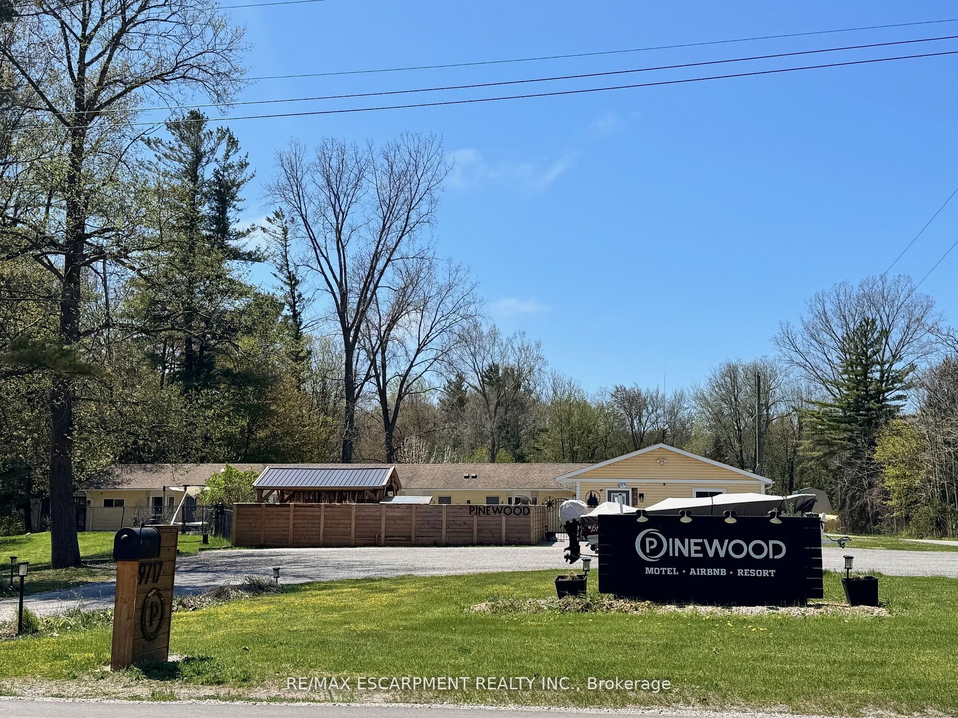 9717 Army Camp Road Property Photo 4