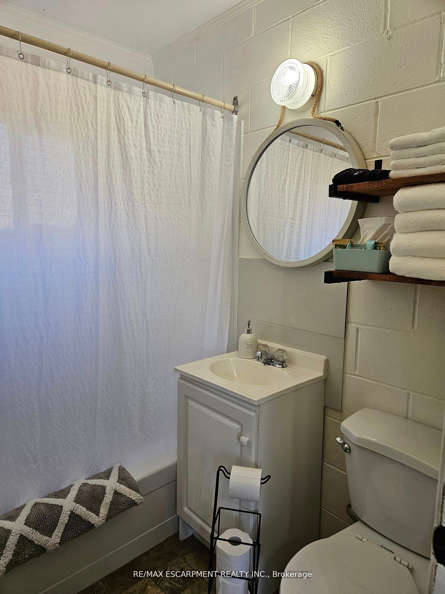 9717 Army Camp Road Property Photo 21