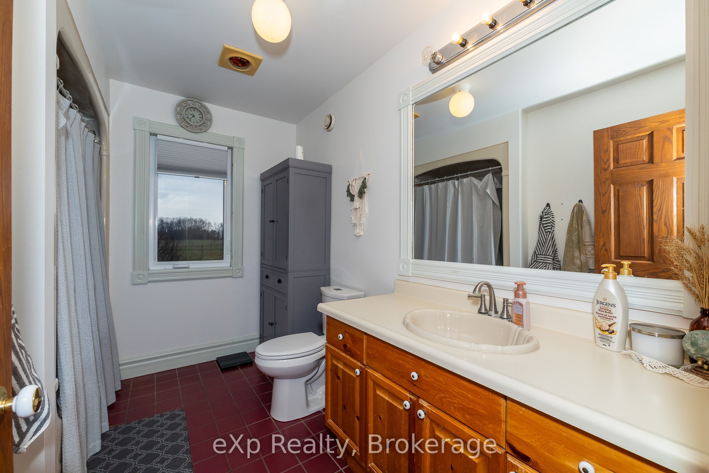 418485 Concession A Property Photo 27