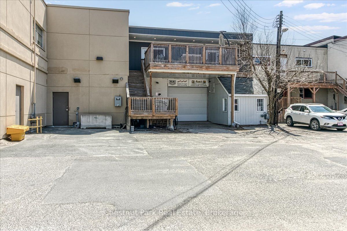 10 George Walk Property Photo 2