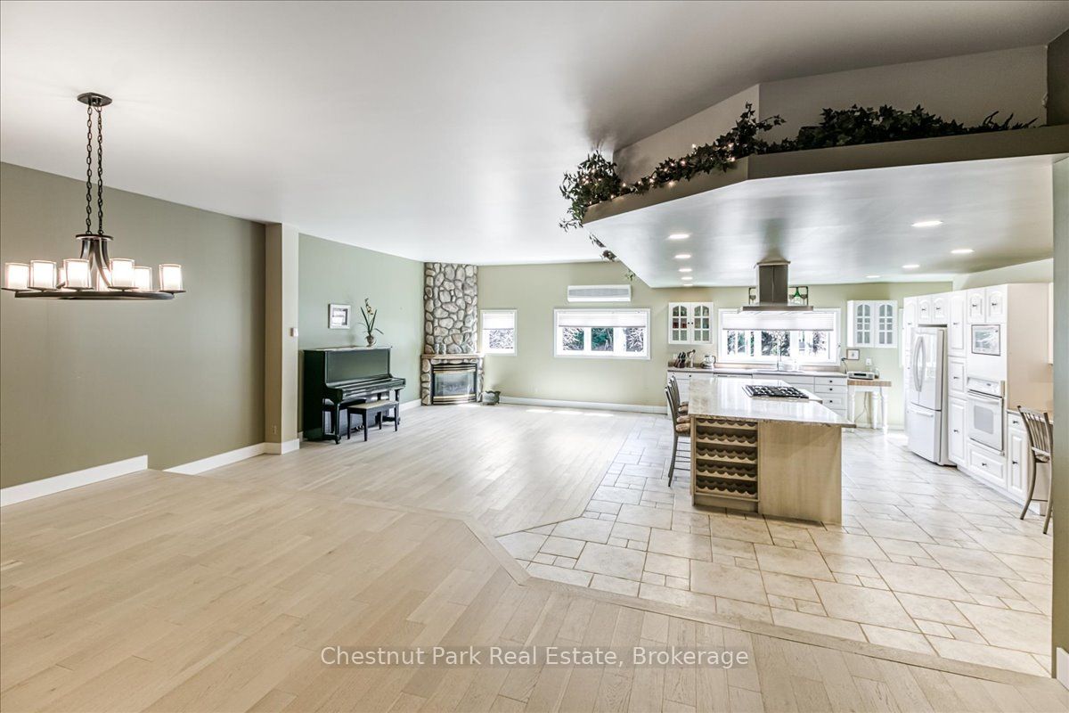 10 George Walk Property Photo 16