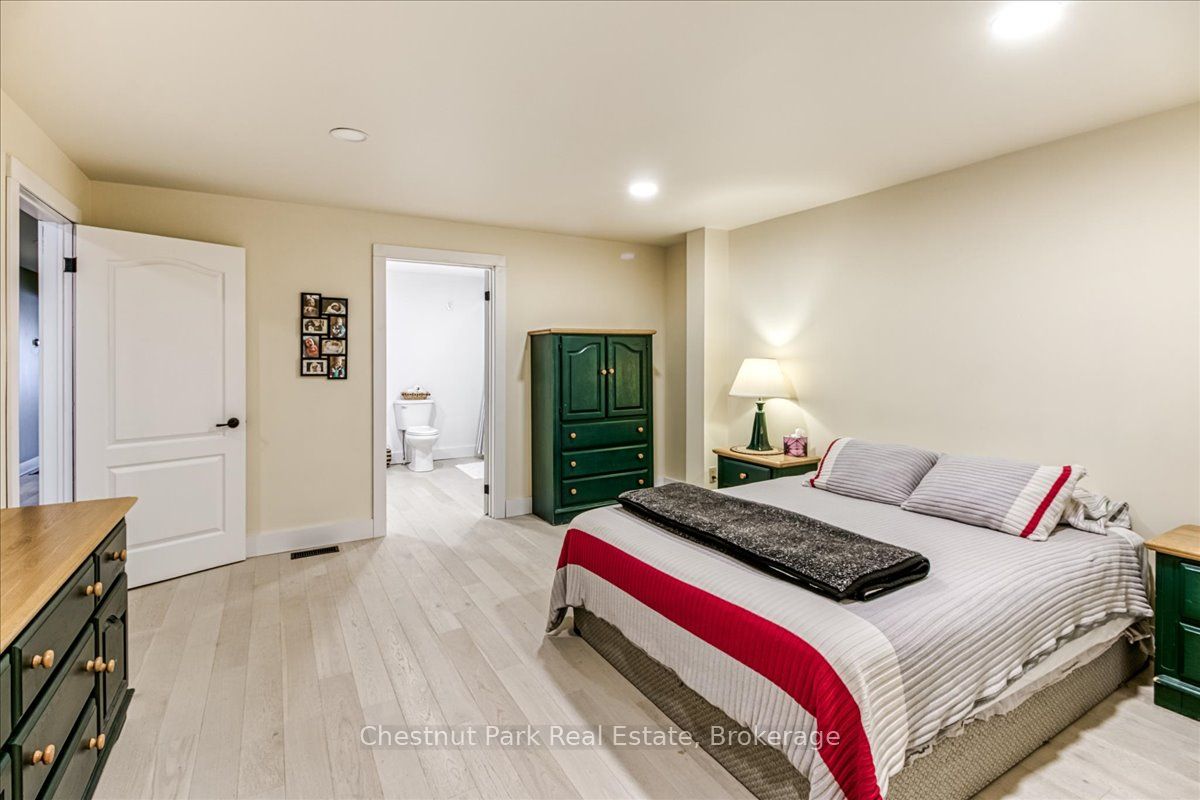 10 George Walk Property Photo 20