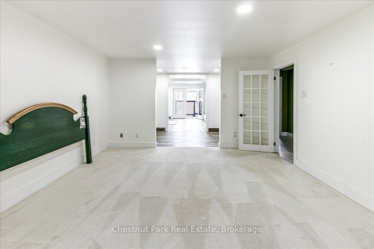 10 George Walk Property Photo 28