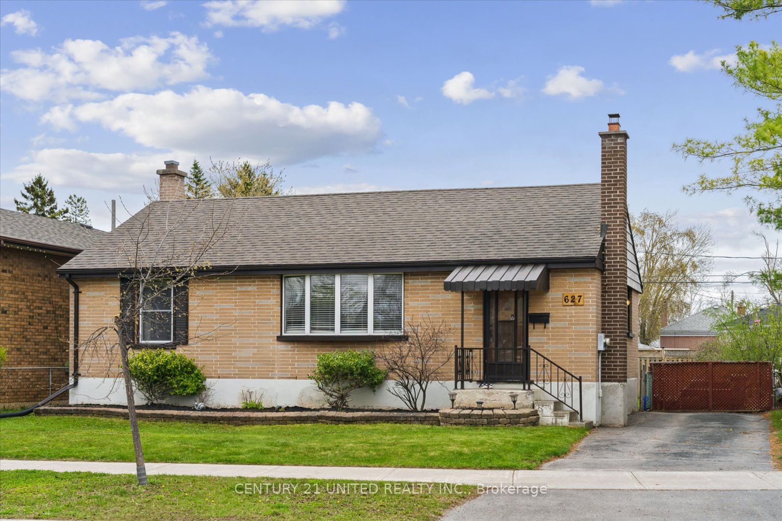 627 Bellaire Street Property Photo 1
