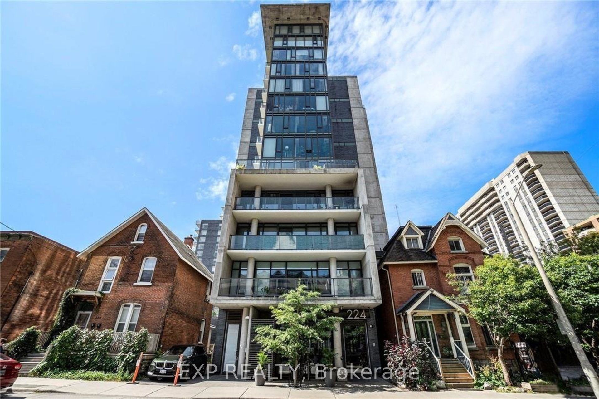 224 Lyon Street N 516 Property Photo 2