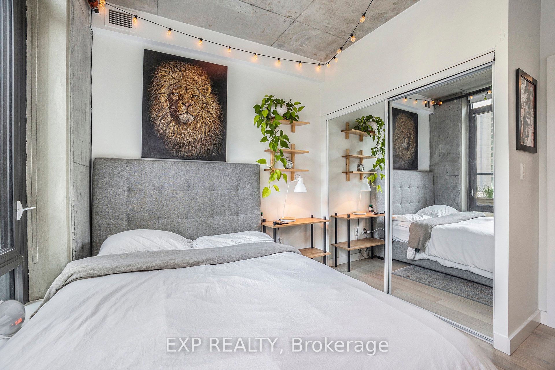224 Lyon Street N 516 Property Photo 17