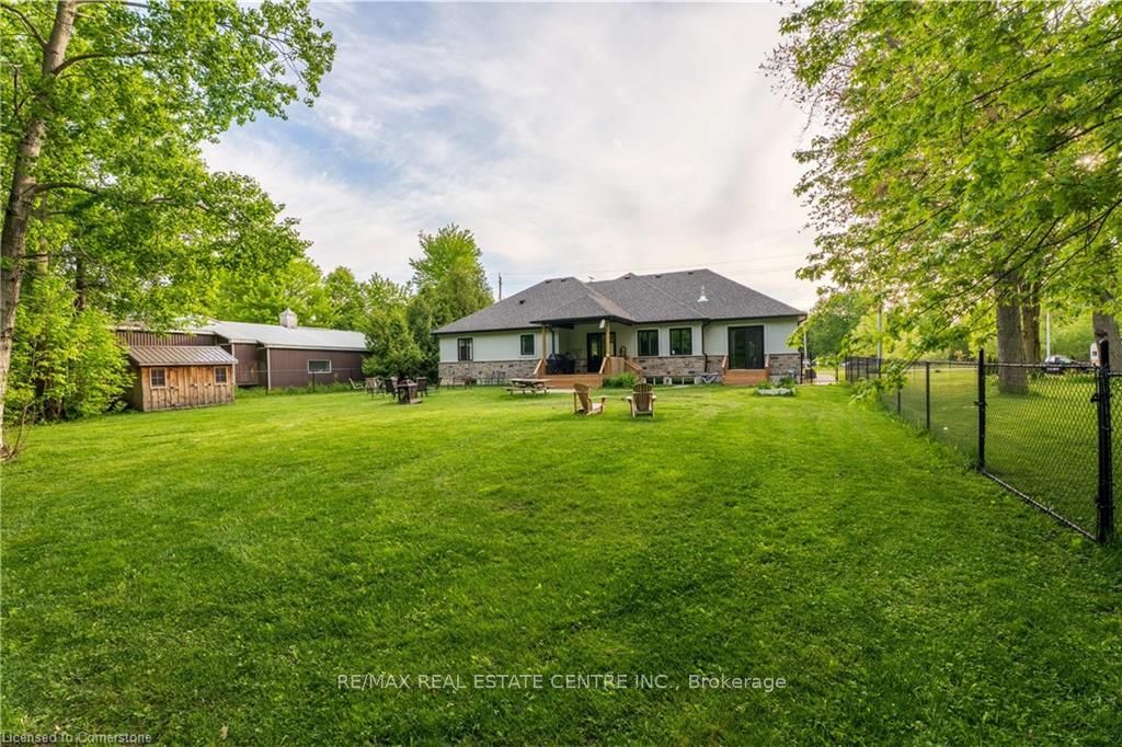 1011 Townline Road Property Photo 34