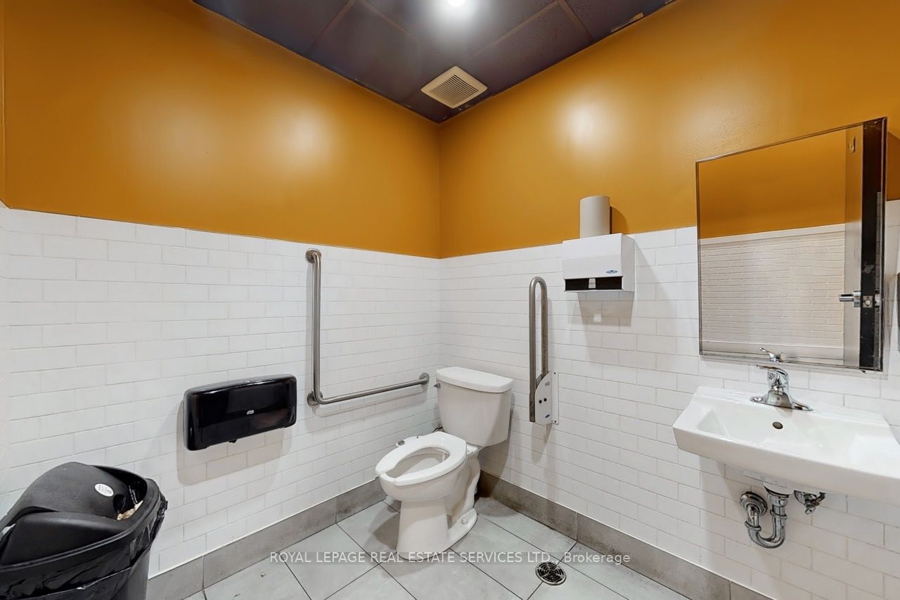 96 Main Street E 5 Property Photo 17