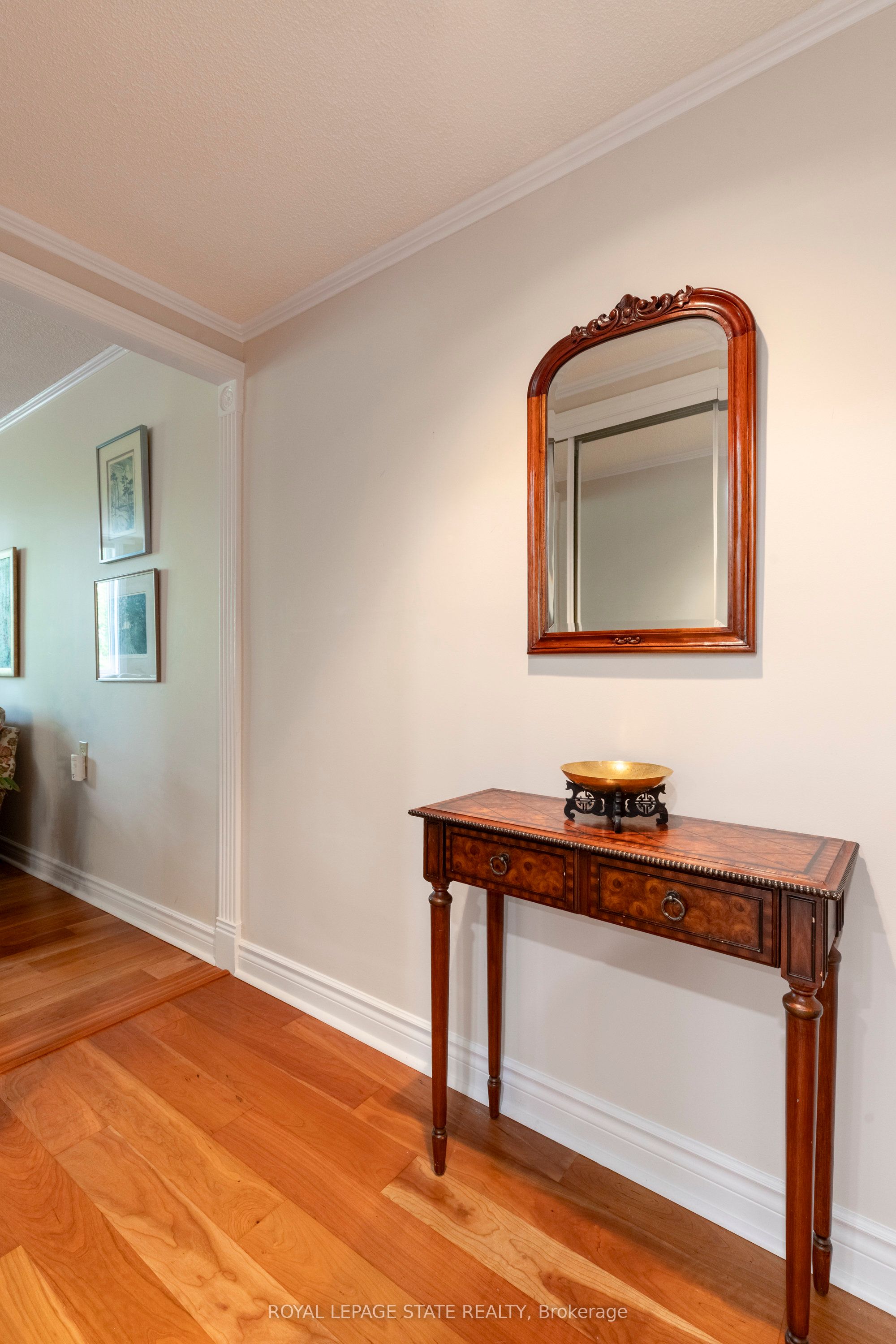 150 Wilson Street W 220 Property Photo 6