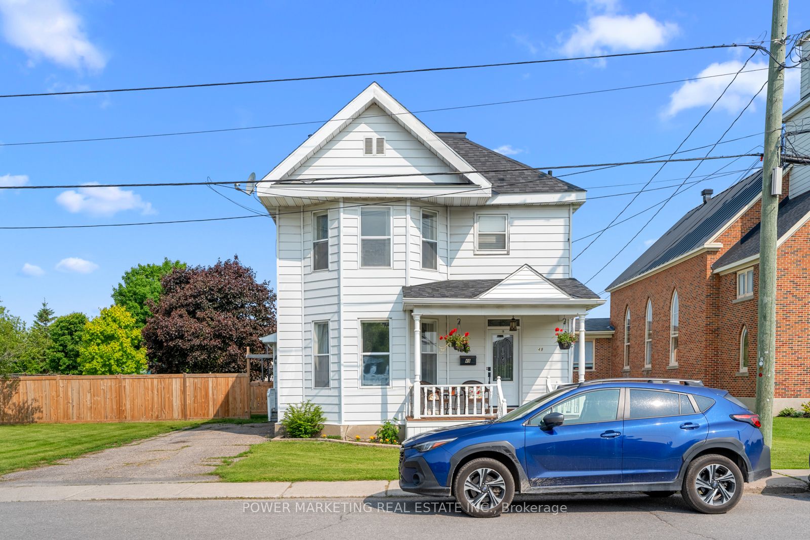 49 Mclachlin St S Property Photo 1