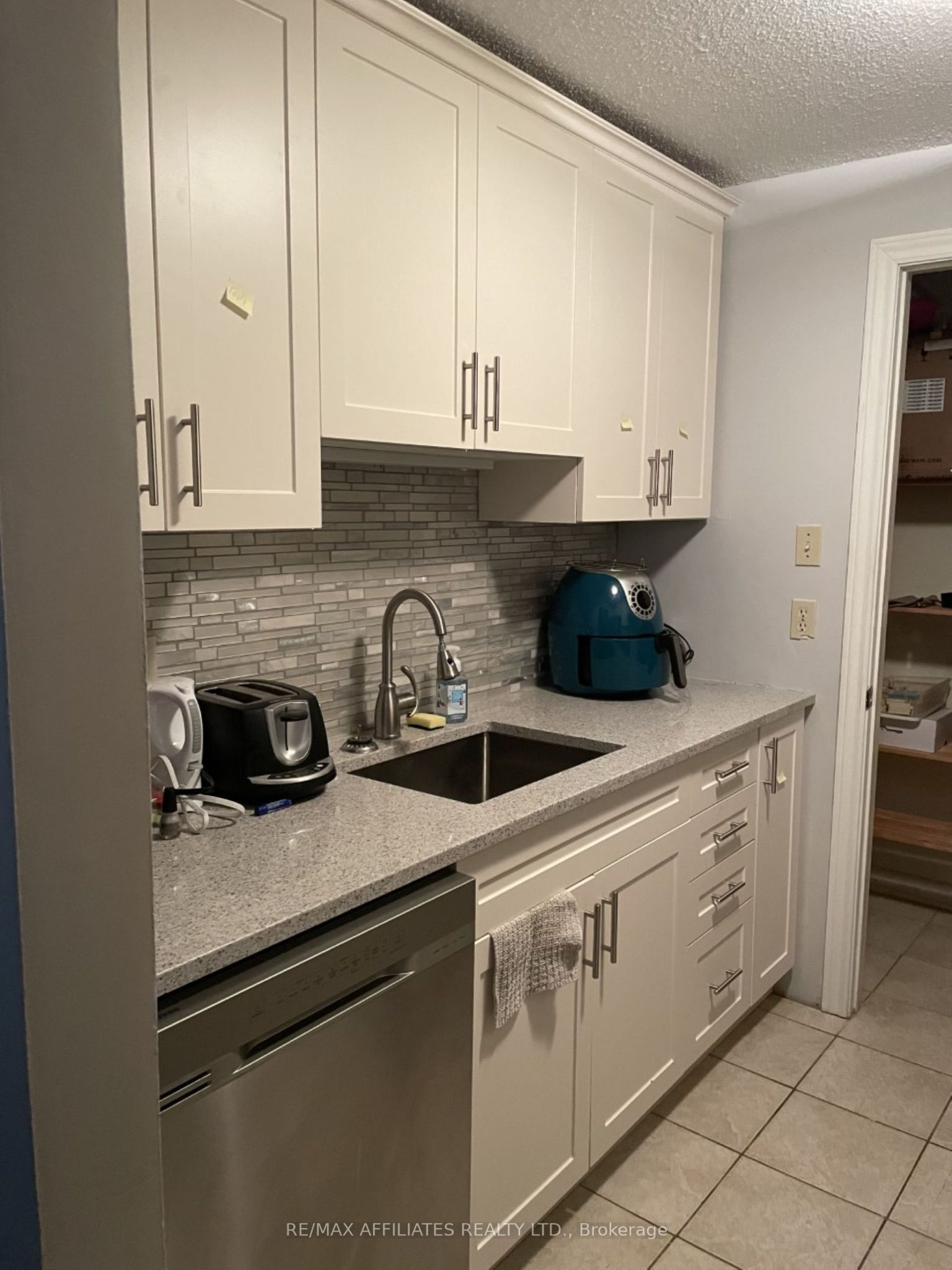 #307 - 6532 Bilberry Drive Property Photo 10