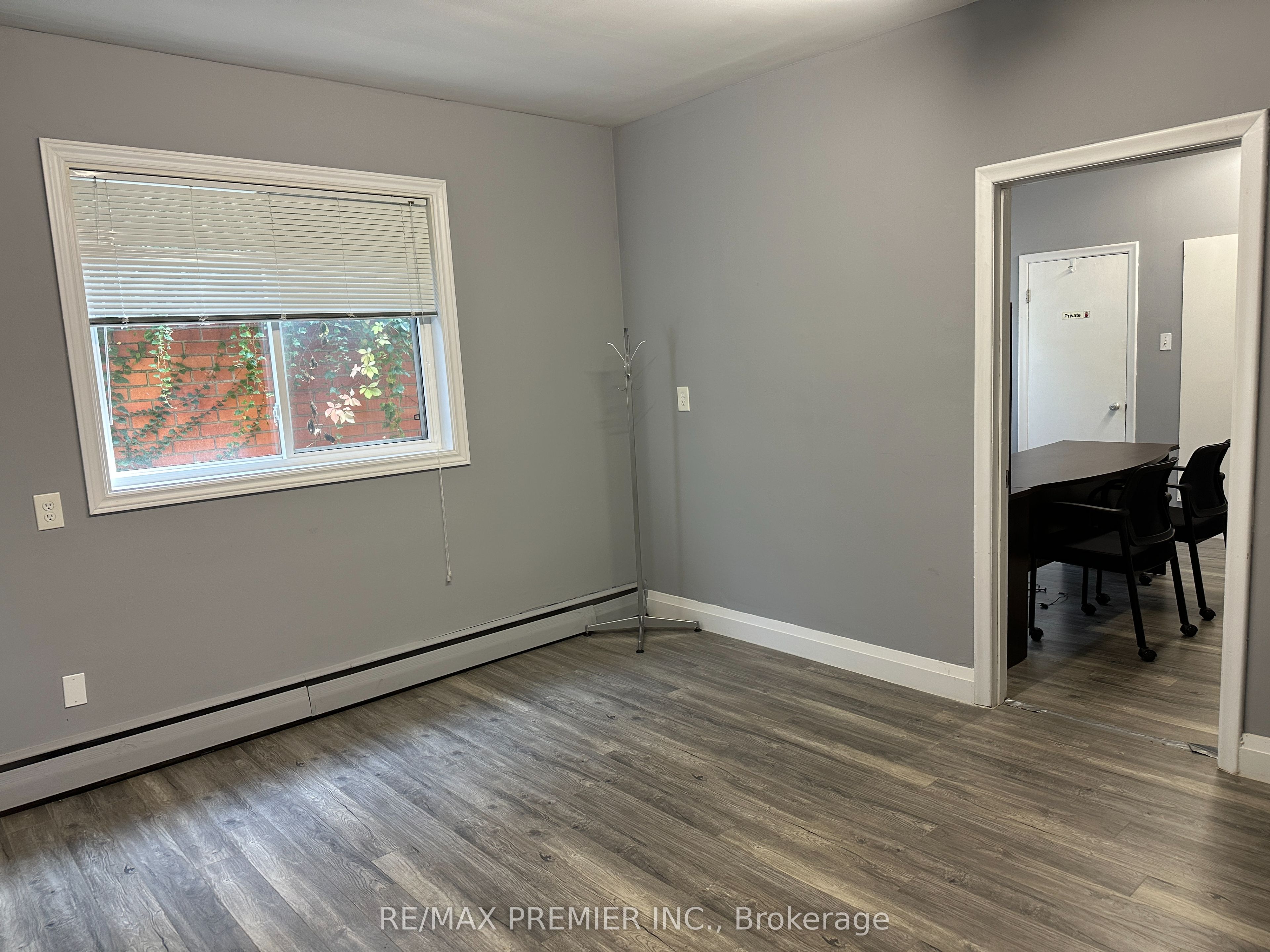#m04 A-b - 70 King Street Property Photo 5