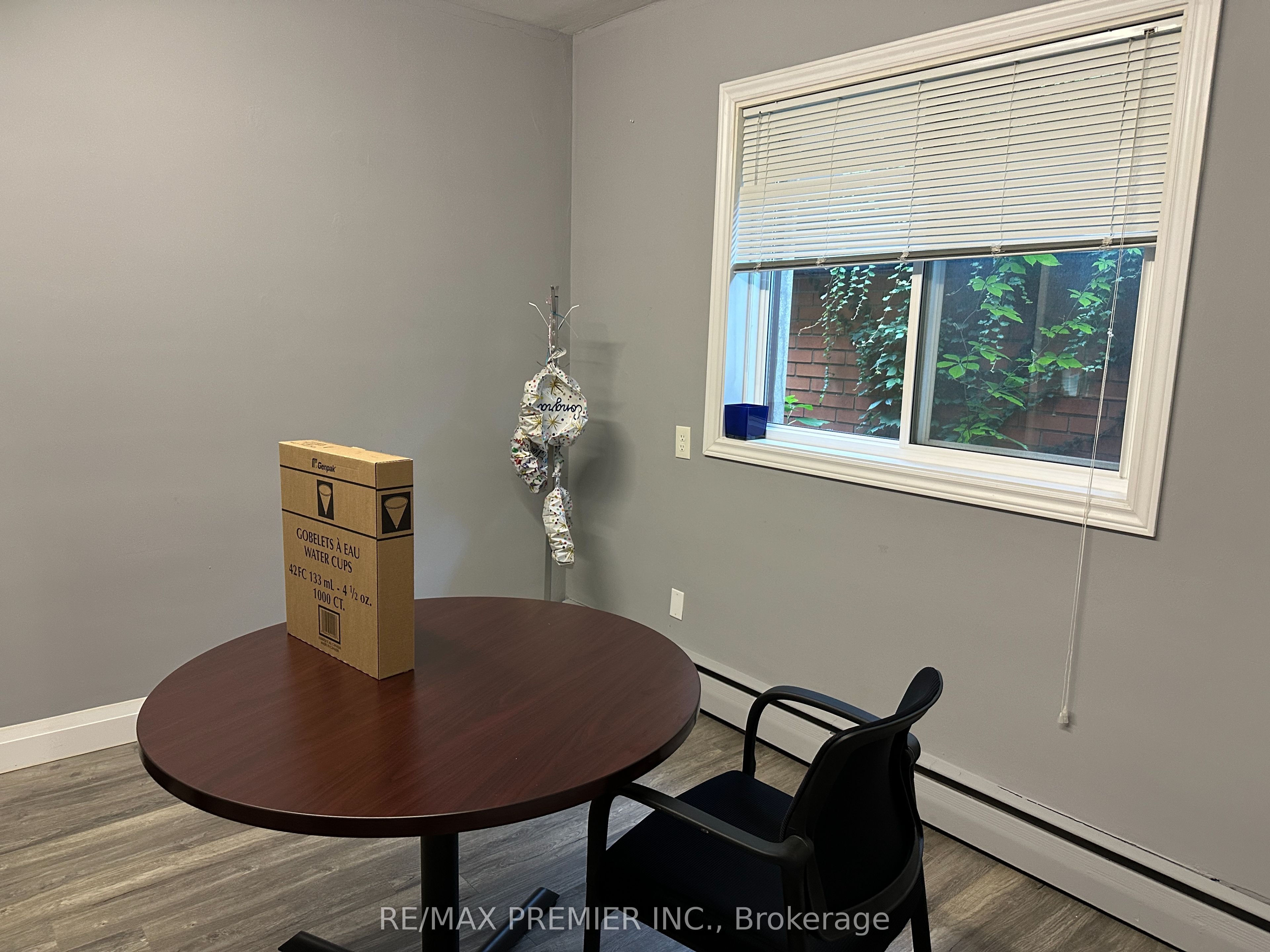 #m04 A-b - 70 King Street Property Photo 10