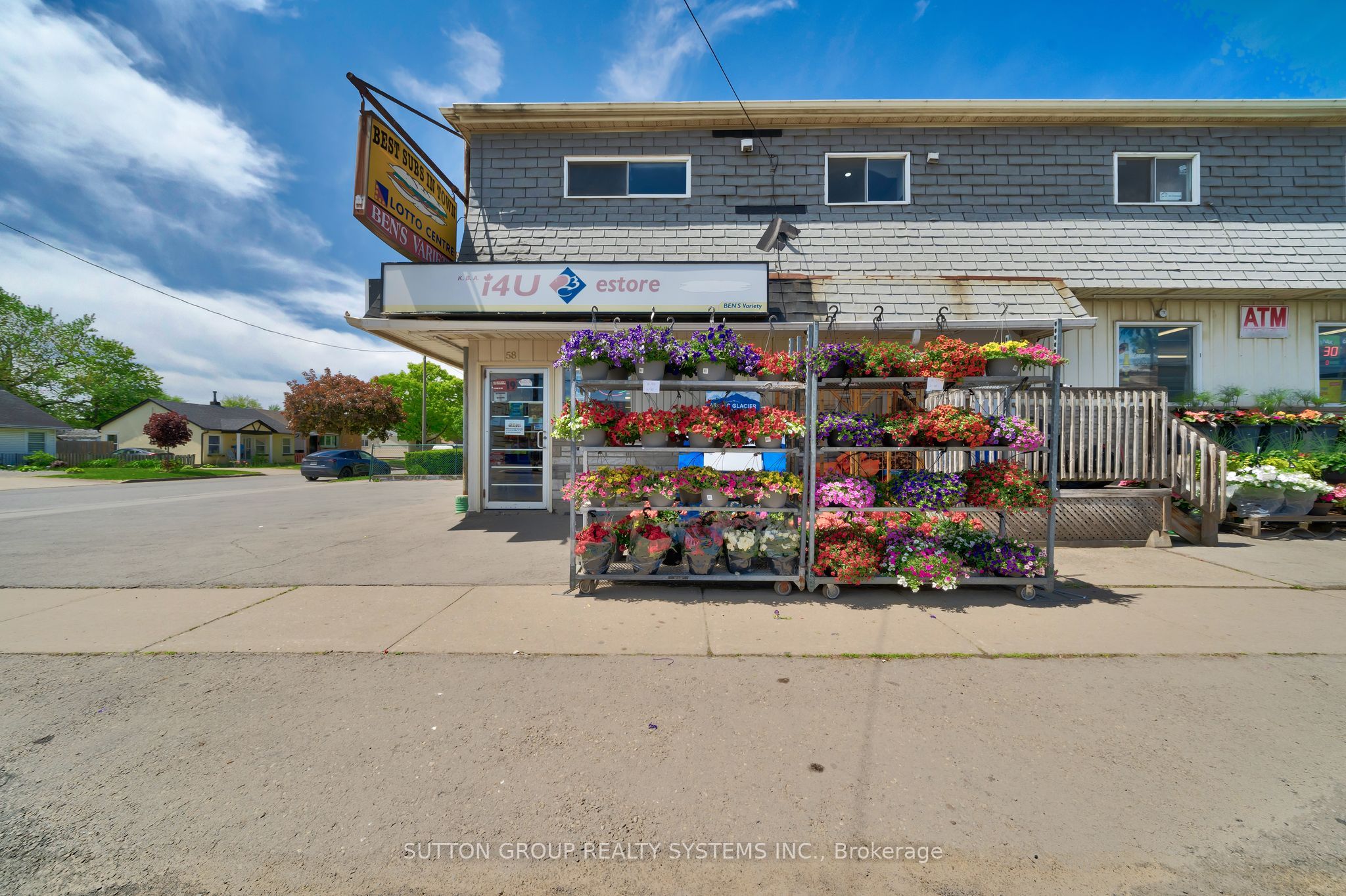 58 Southworth St Property Photo 1