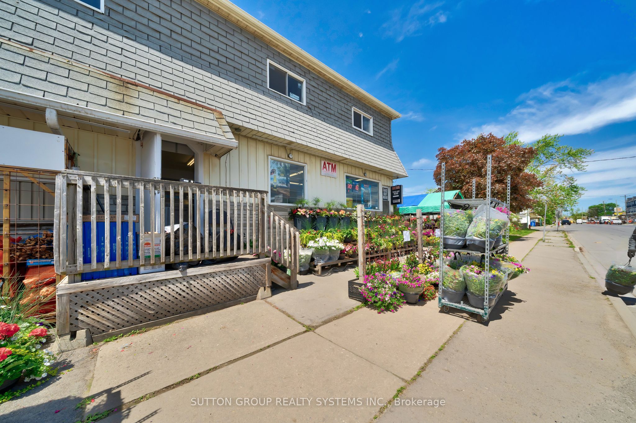 58 Southworth St Property Photo 9