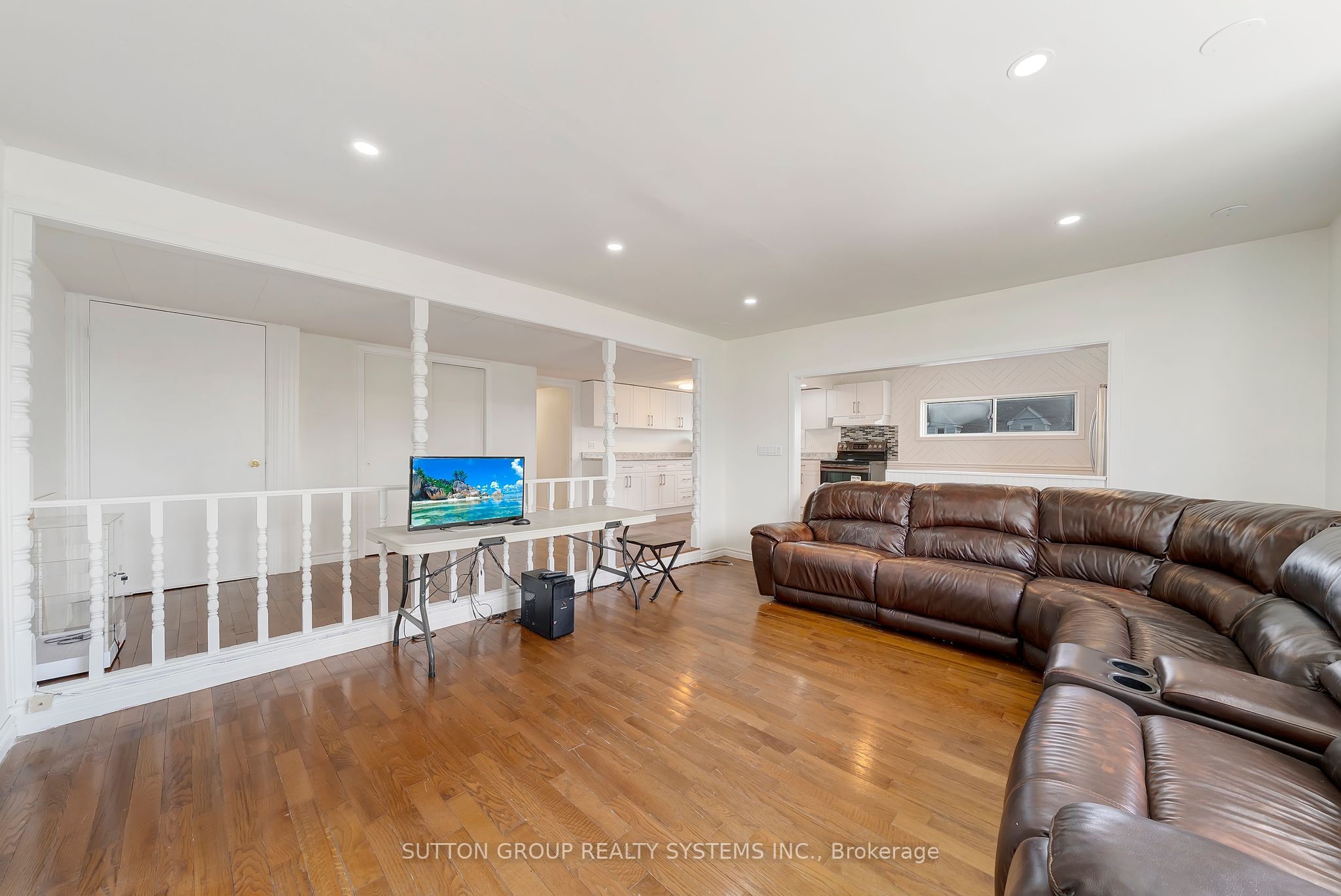 58 Southworth St Property Photo 18