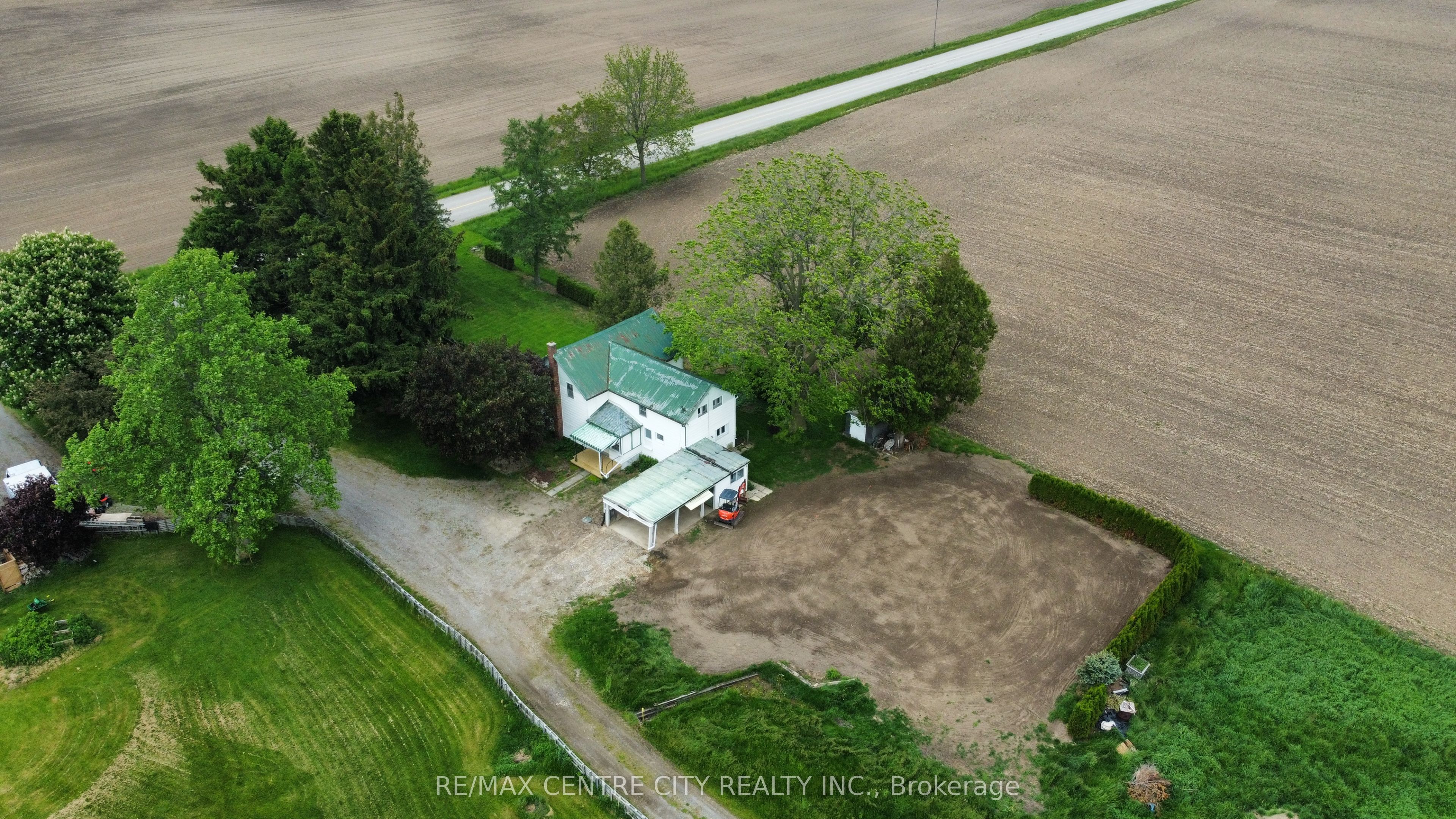 4587 Parkhouse Dr Property Photo 1