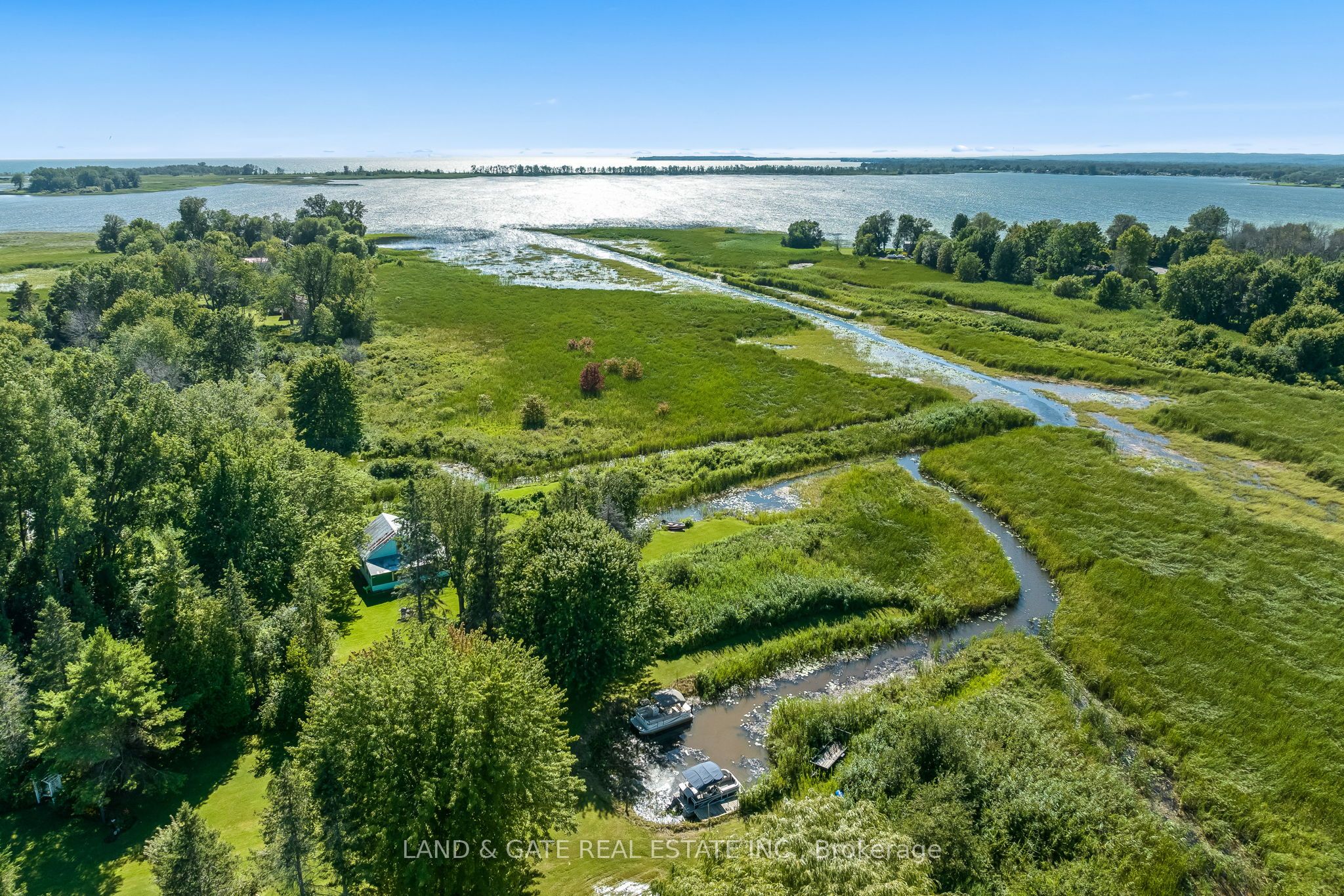 184 Harbard Road W Property Photo 8