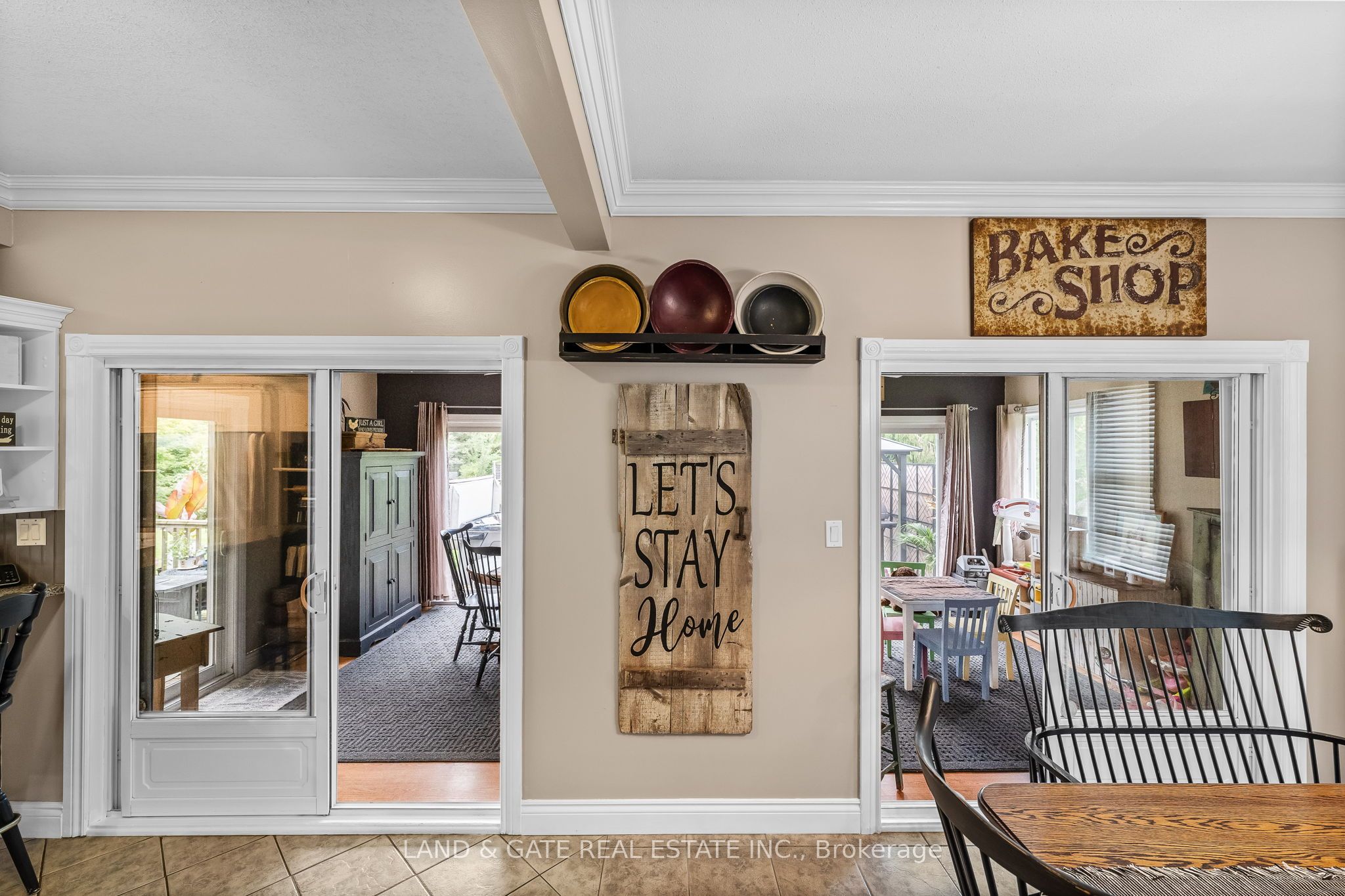 184 Harbard Road W Property Photo 18