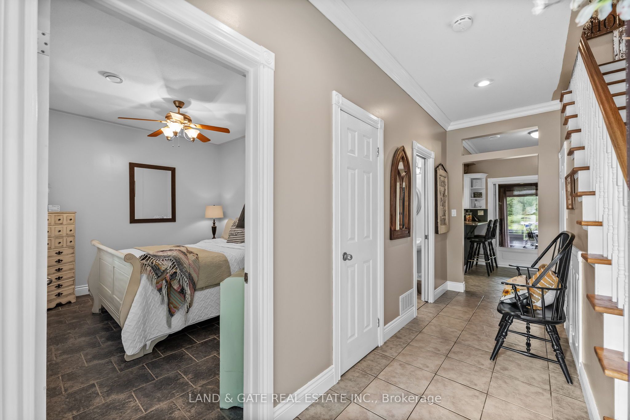 184 Harbard Road W Property Photo 30