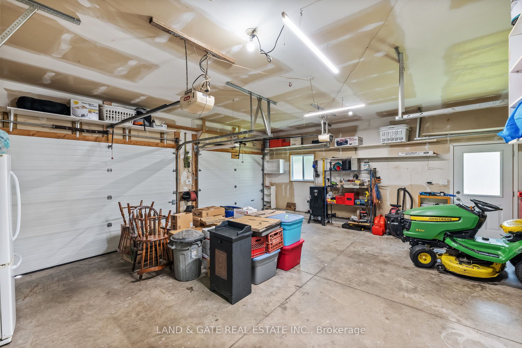 184 Harbard Road W Property Photo 50