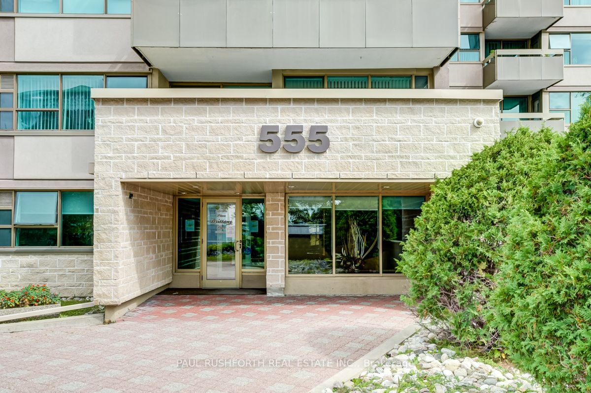 #302 - 555 Brittany Drive Property Photo 2