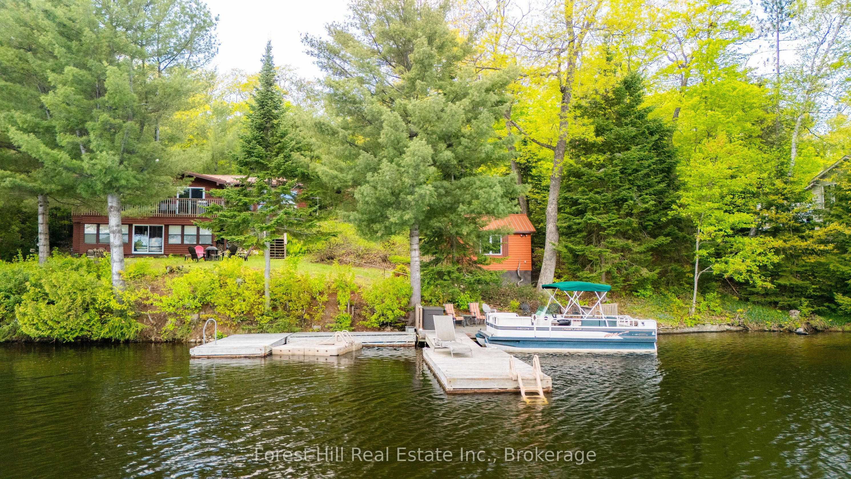 445 Lorimer Lake Road Property Photo 1