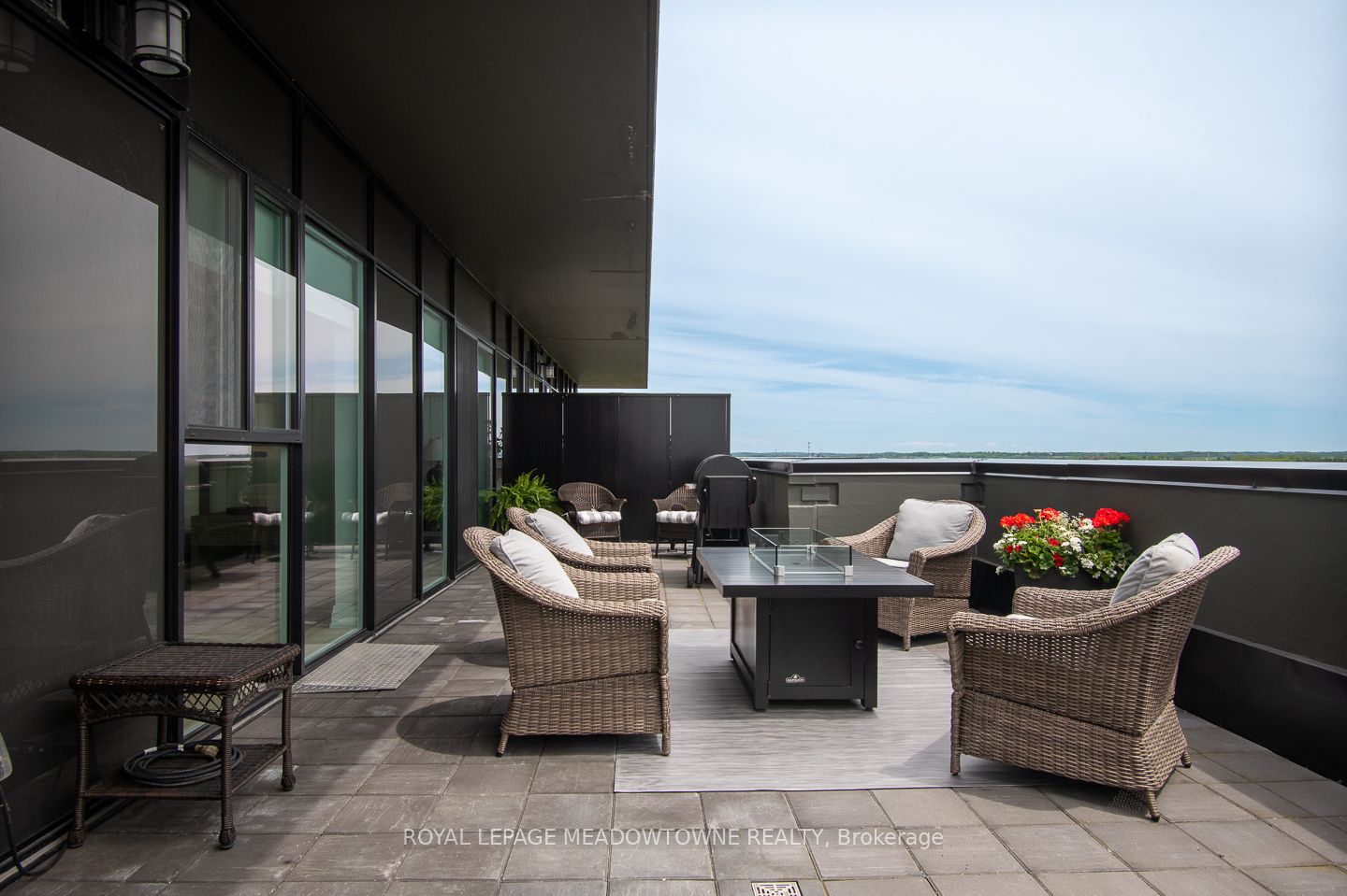 #1301 - 71 Wyndham Street Property Photo 1