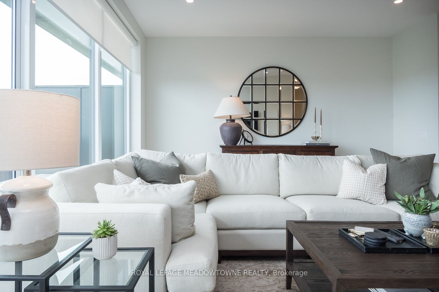 #1301 - 71 Wyndham Street Property Photo 13