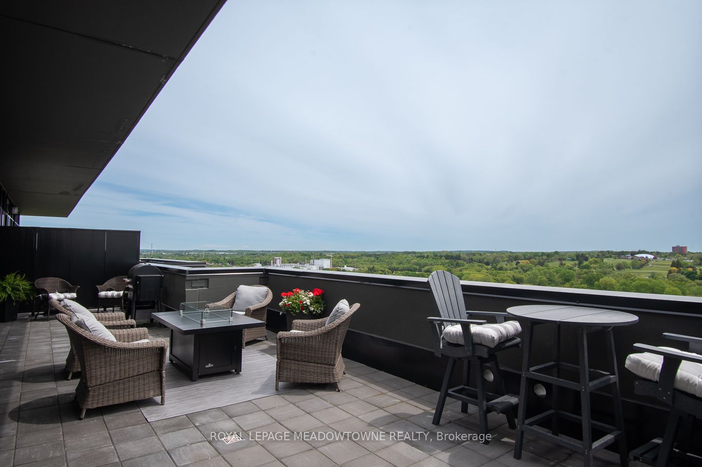 #1301 - 71 Wyndham Street Property Photo 36