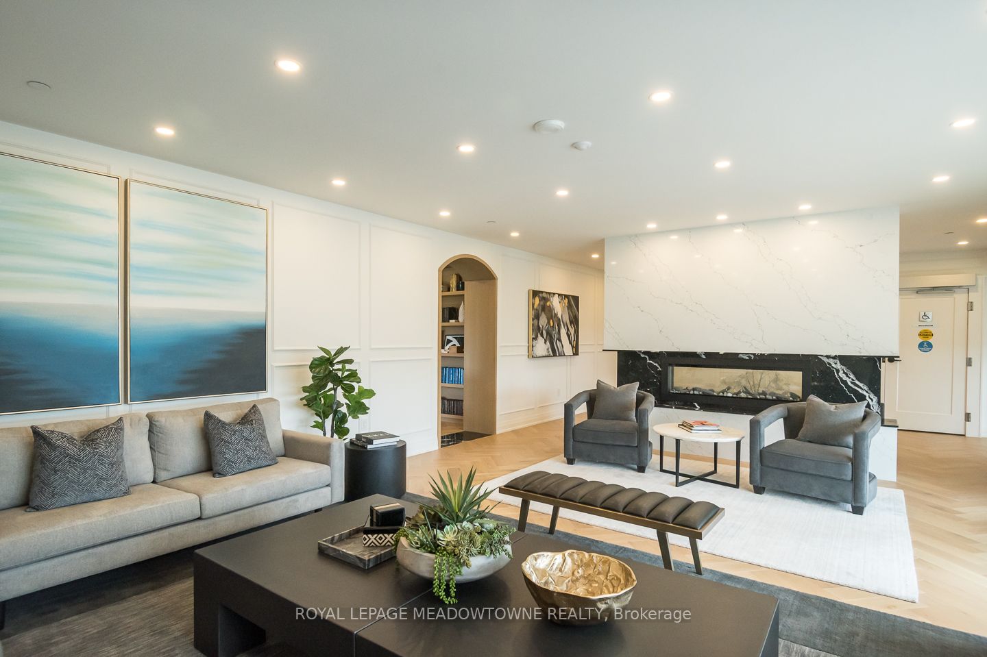 #1301 - 71 Wyndham Street Property Photo 42