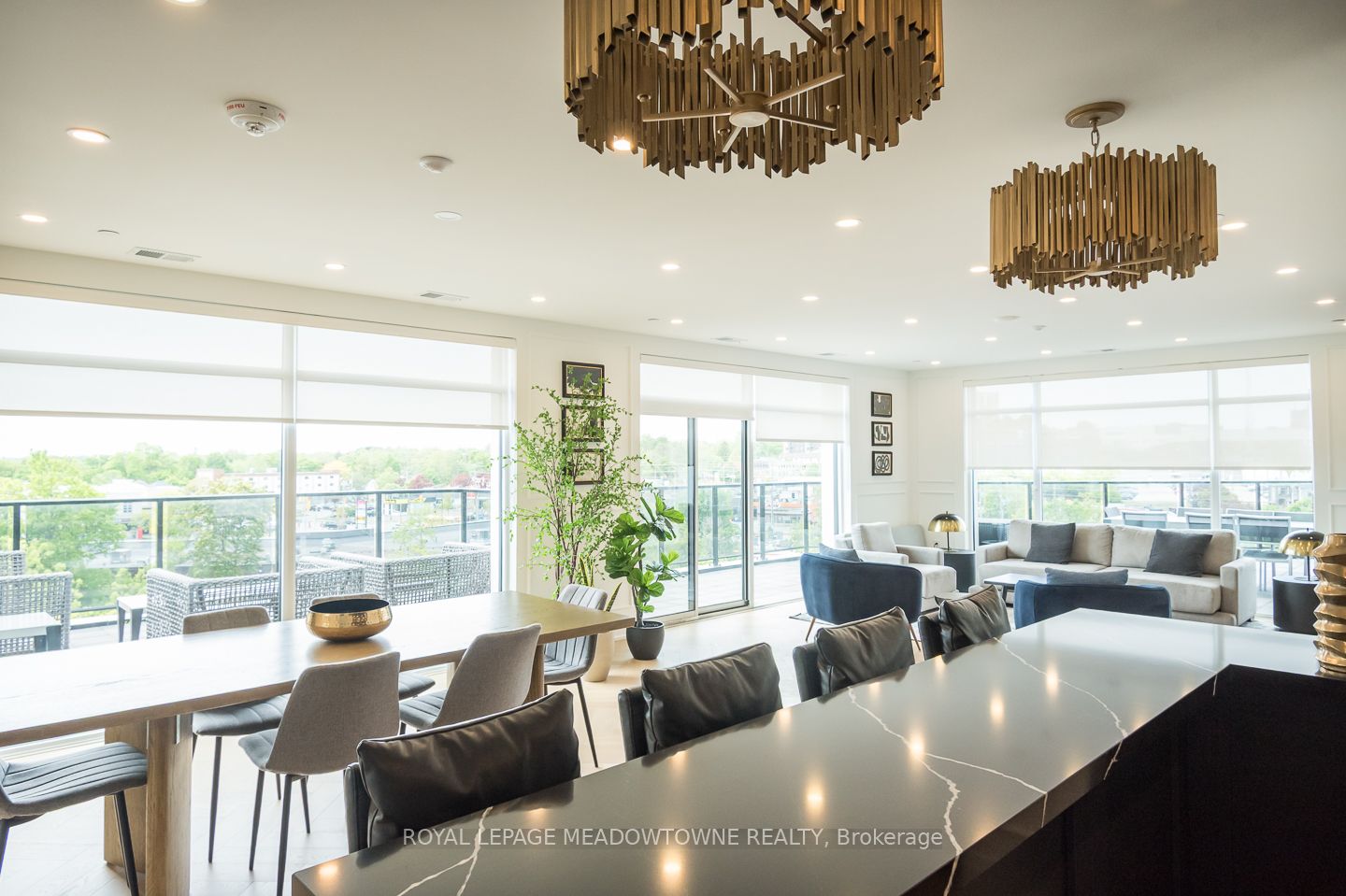 #1301 - 71 Wyndham Street Property Photo 45