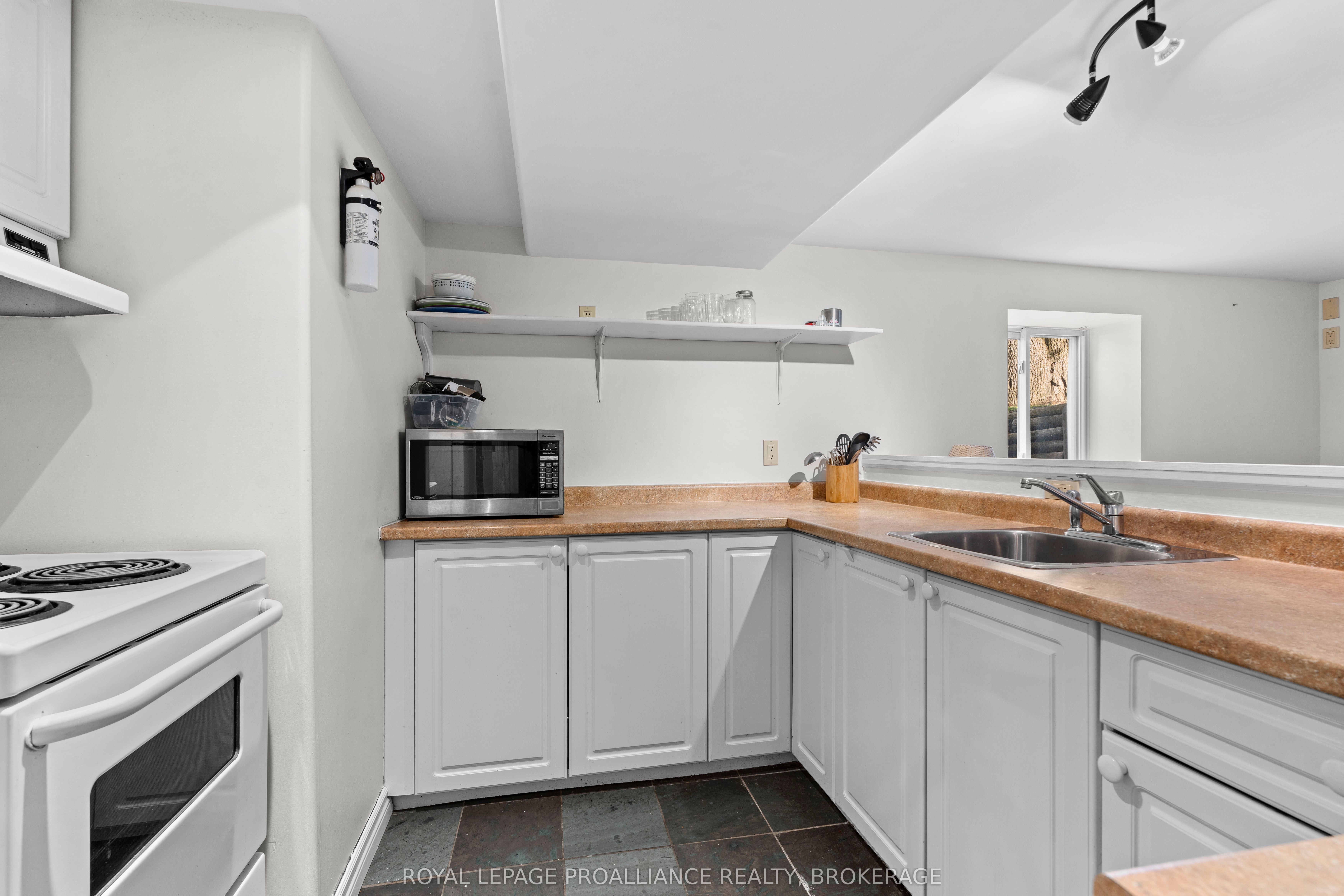 168 Macdonnell Street Property Photo 25