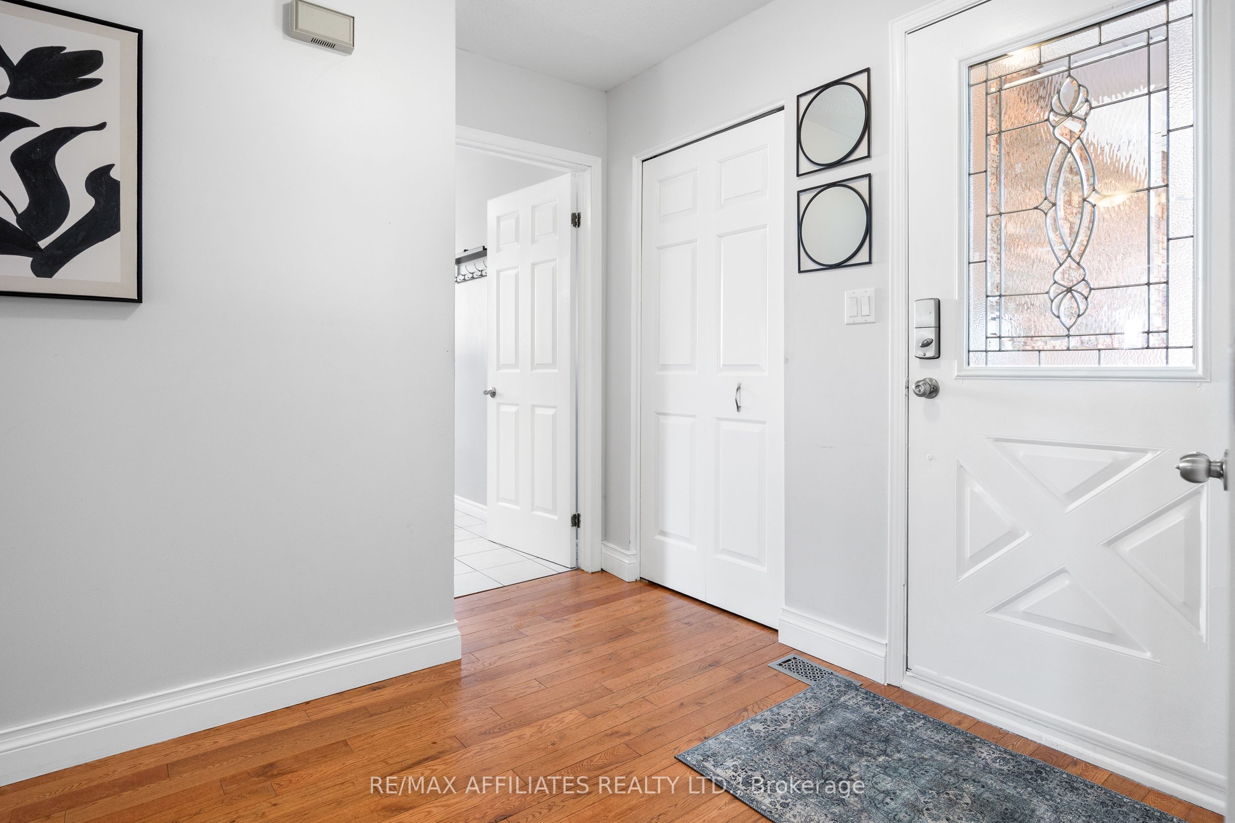 246 Allan Street Property Photo 5