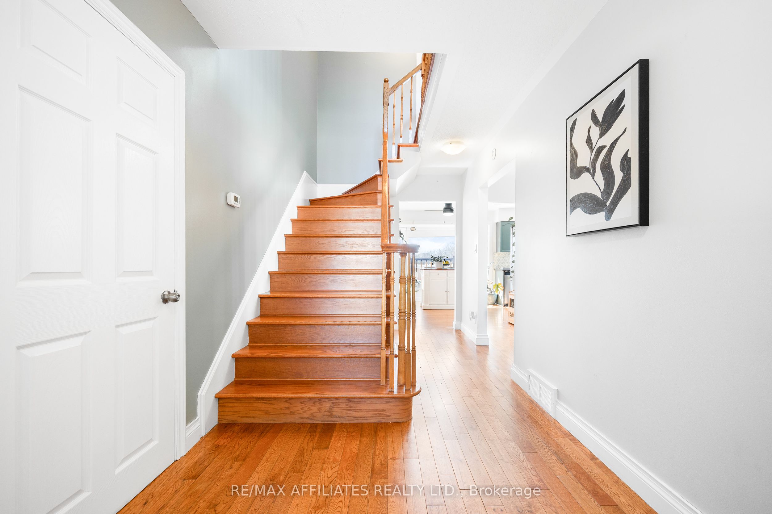 246 Allan Street Property Photo 9