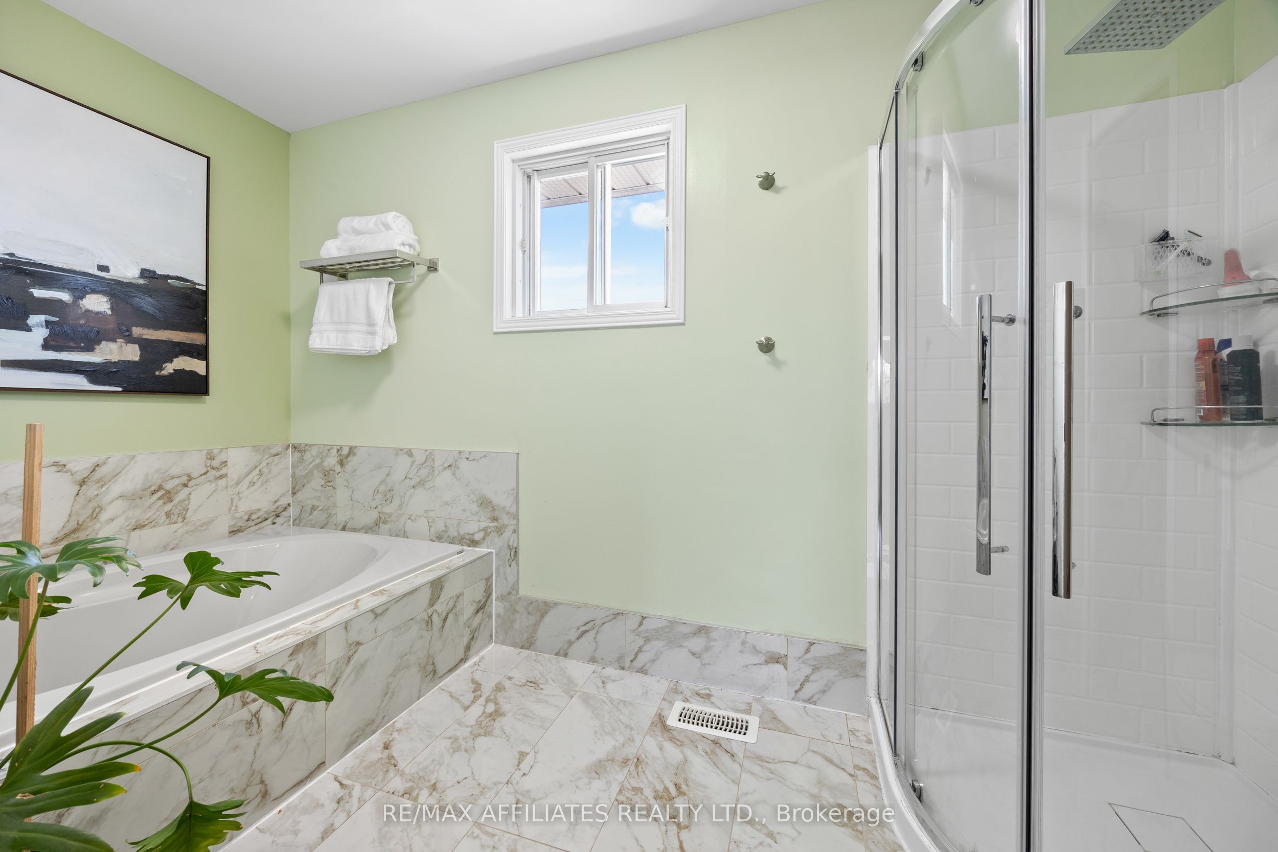246 Allan Street Property Photo 17